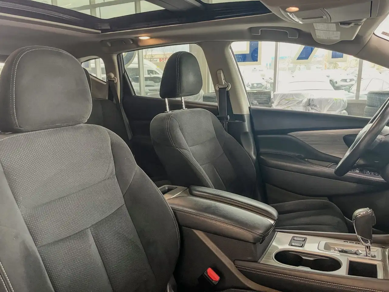 Nissan Murano снимка Nissan Murano