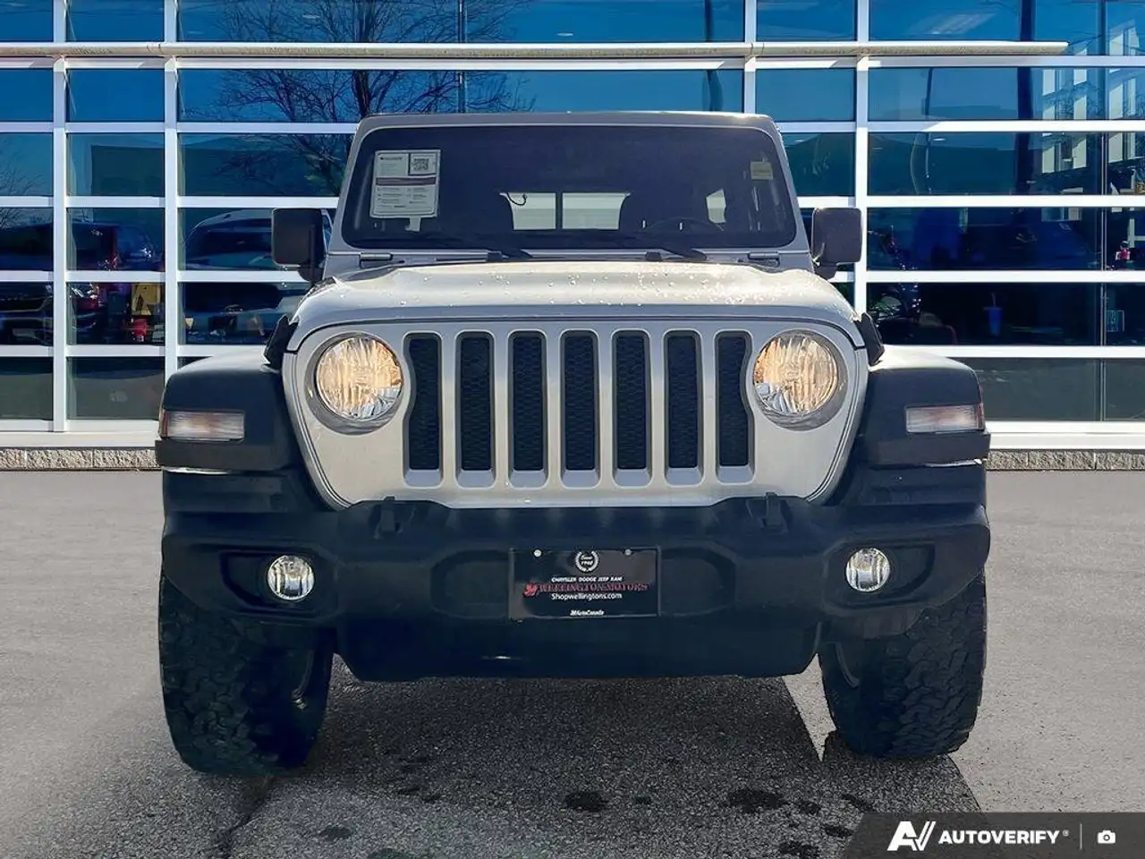 Jeep Wrangler снимка Jeep Wrangler