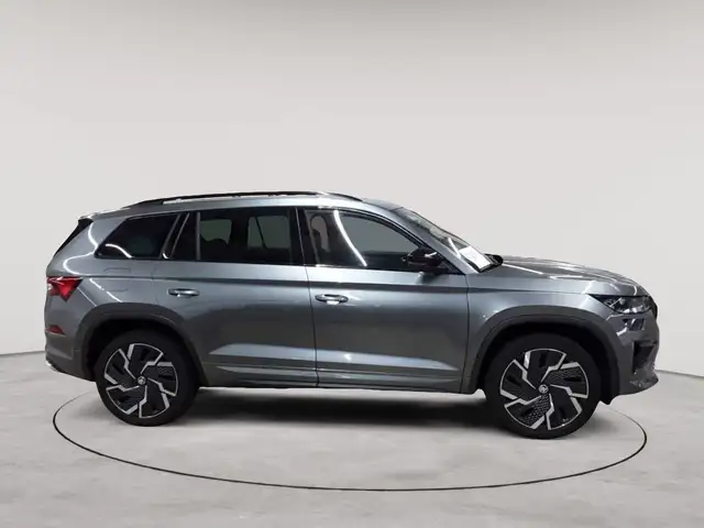 Skoda Kodiaq view 3
