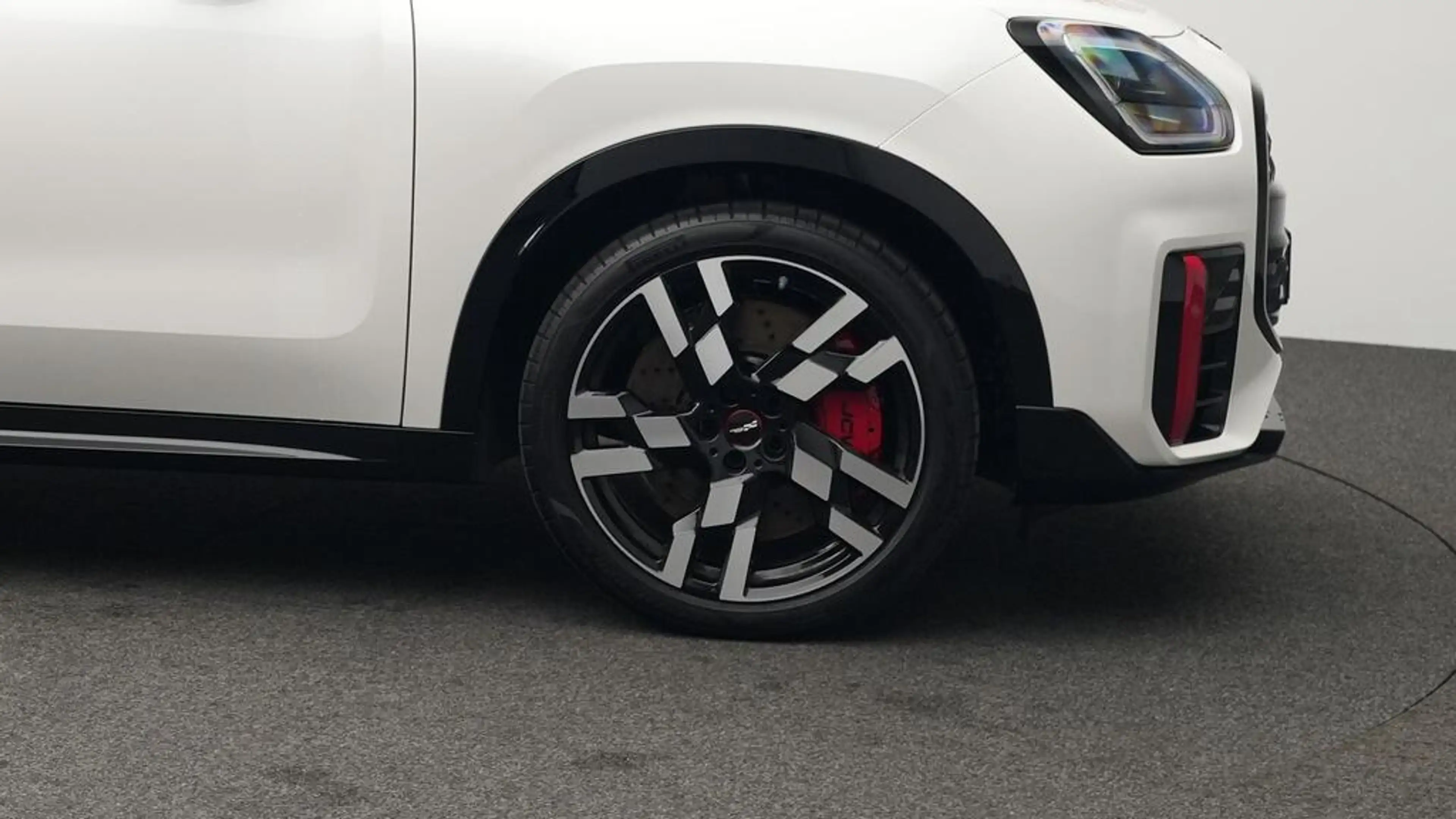 MINI JCW Countryman All4 John Cooper Works Trim — photo 11