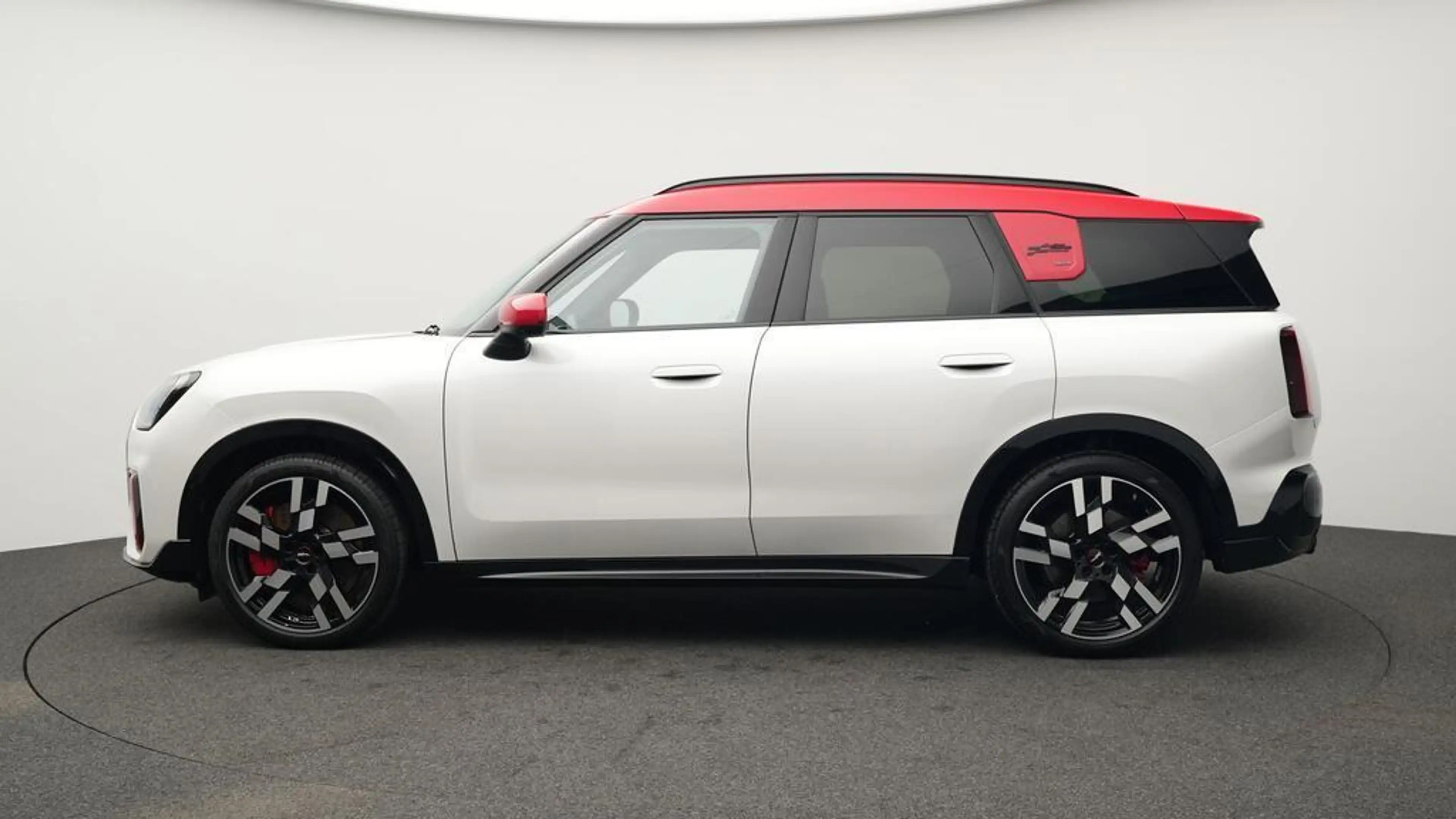MINI JCW Countryman All4 John Cooper Works Trim — photo 2