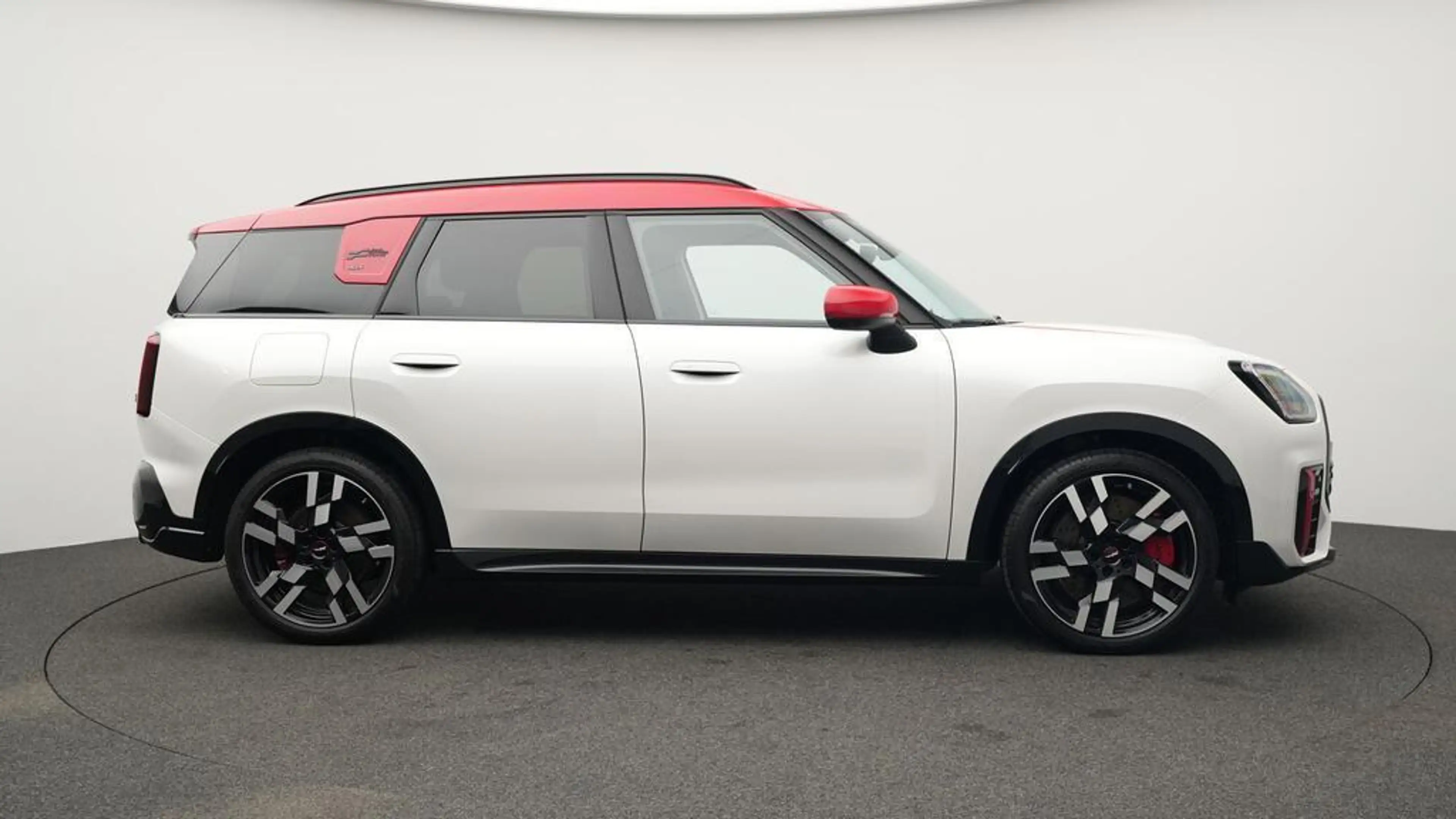 MINI JCW Countryman All4 John Cooper Works Trim — photo 3
