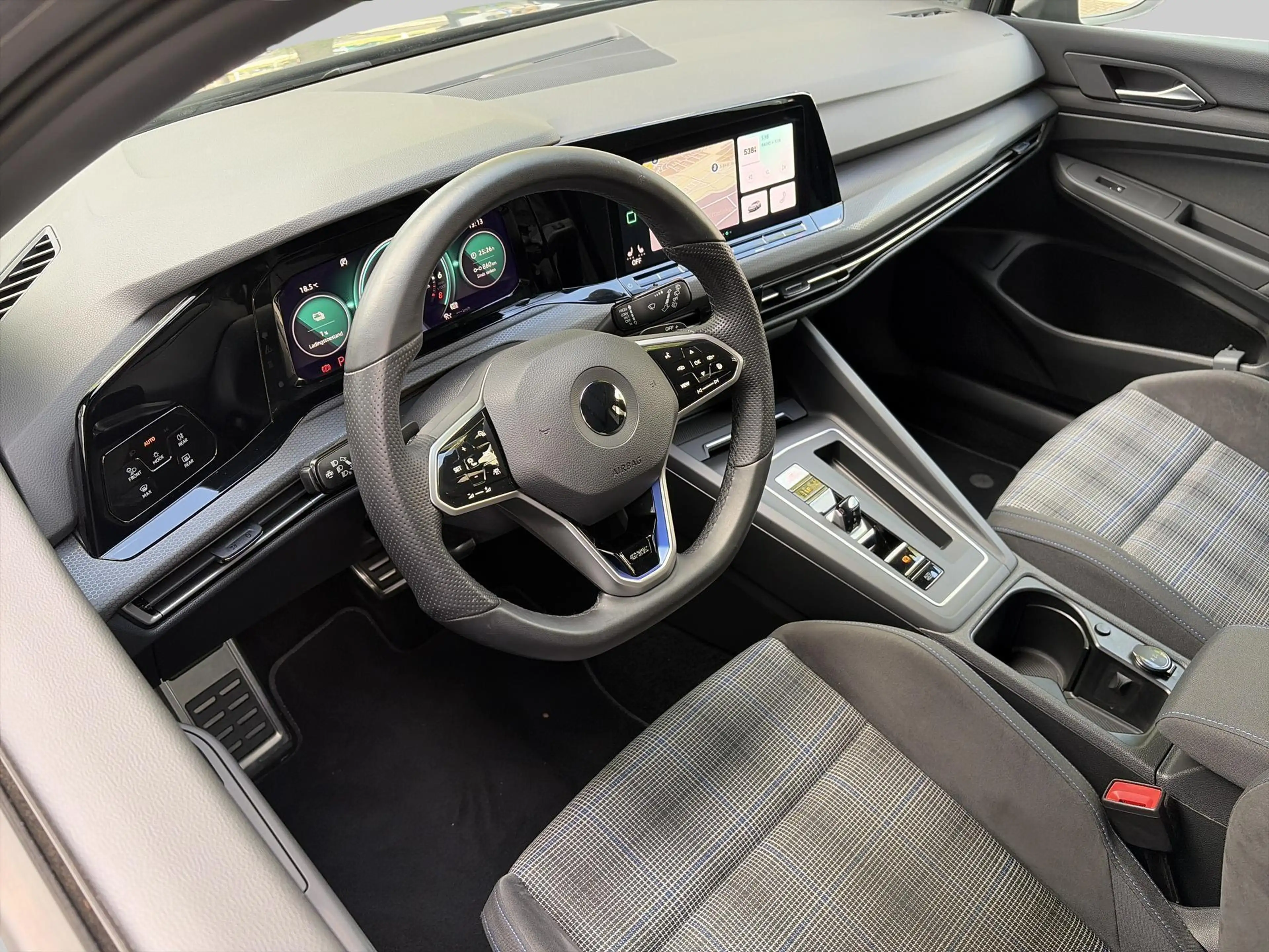 Volkswagen Golf GTE 1.4 eHybrid | Trekhaak | Apple Carplay/Android Aut — photo 4
