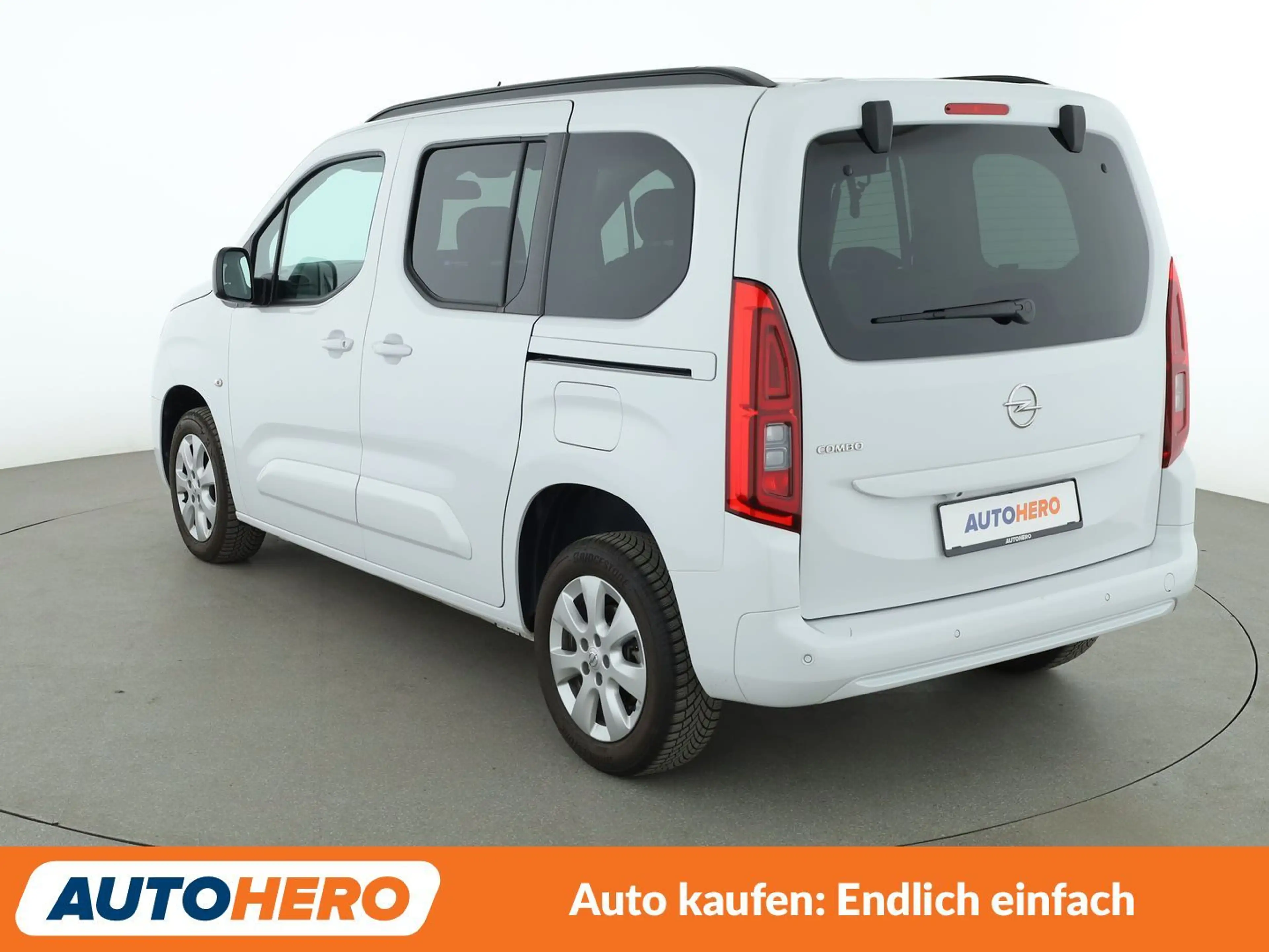 Opel Combo Life 1.5 CDTI Ultimate N1 Aut.*NAVI*CAM* — photo 4