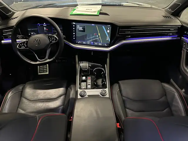 Volkswagen Touareg view 13