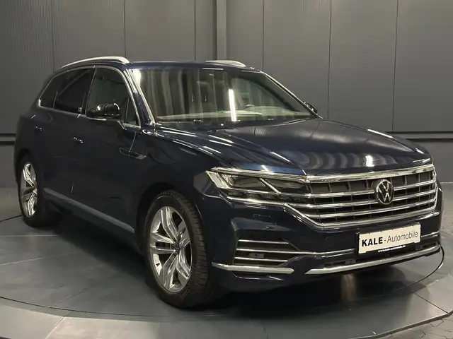 Volkswagen Touareg view 7