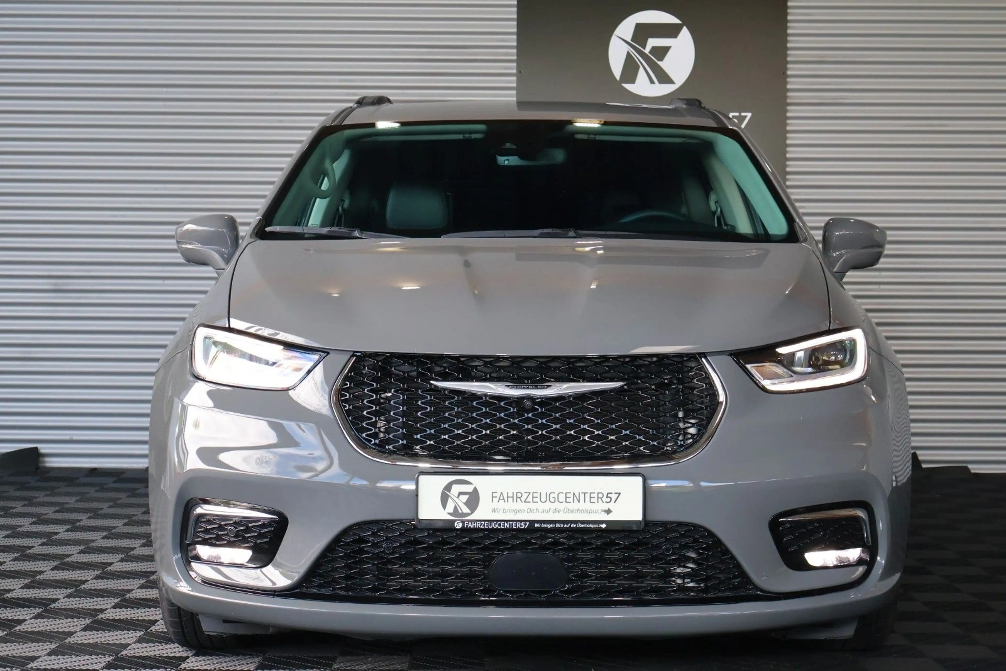 Chrysler Pacifica 3.6L HYBRID/7-SITZER/360°KAMERA/ACC — photo 4