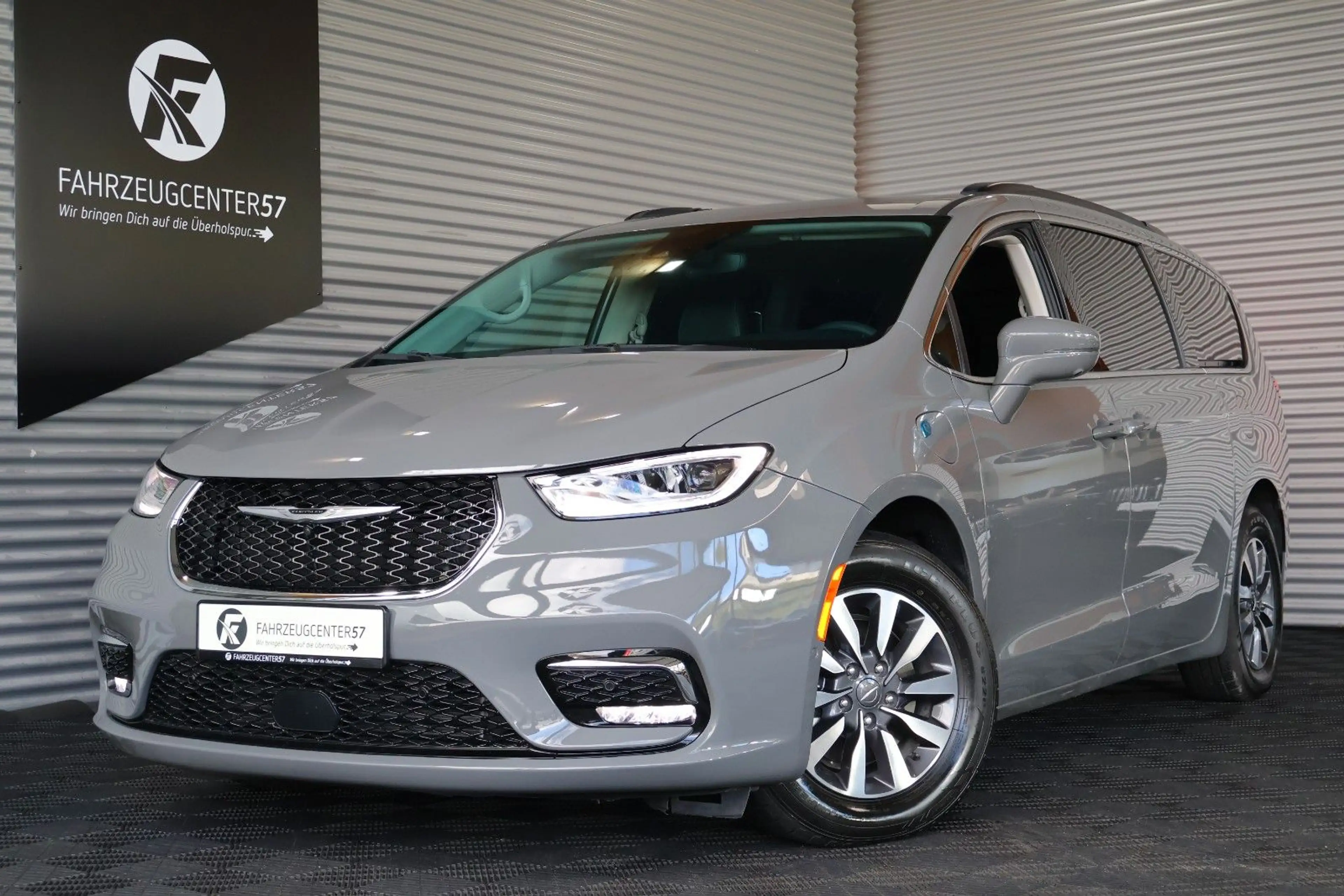 Chrysler Pacifica 3.6L HYBRID/7-SITZER/360°KAMERA/ACC