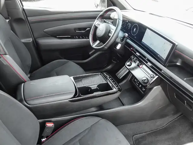 Hyundai Tucson view 4