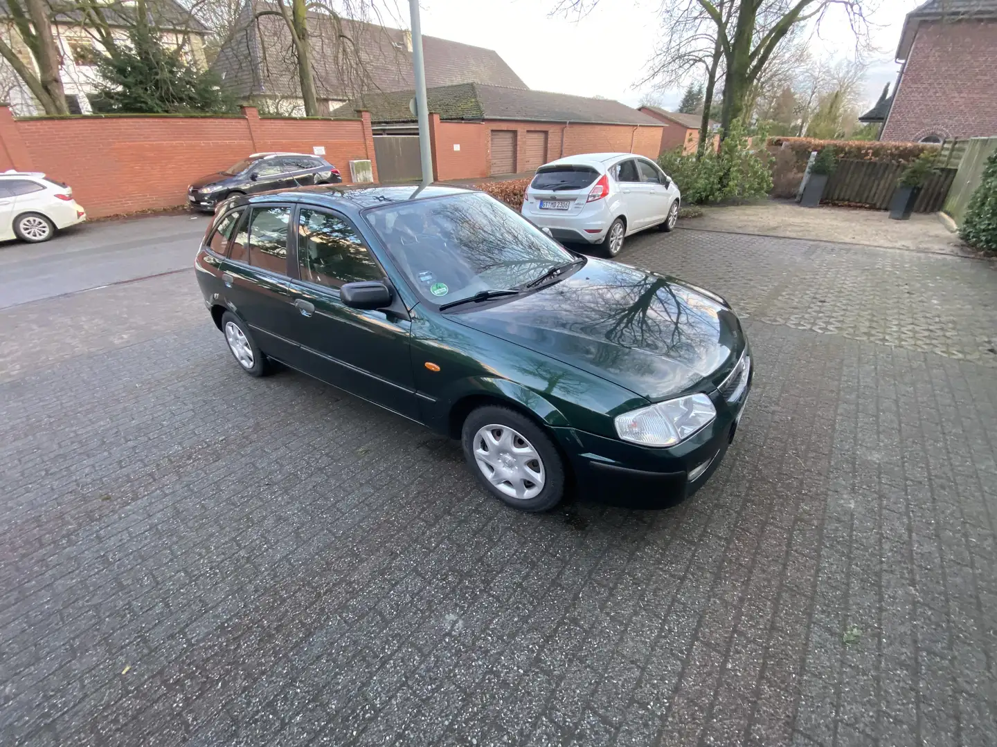 Mazda 323 S 1.4 Comfort - 2