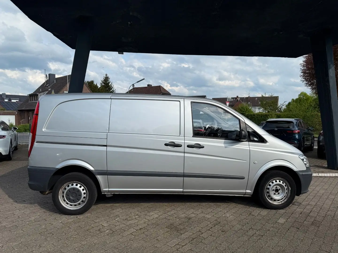 Mercedes-Benz Vito Kasten 113 CDI kompakt Klima Argent - 2