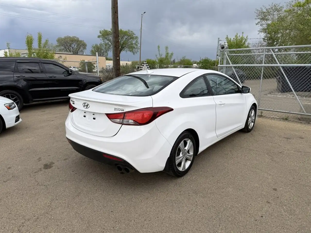 Hyundai ELANTRA снимка Hyundai ELANTRA