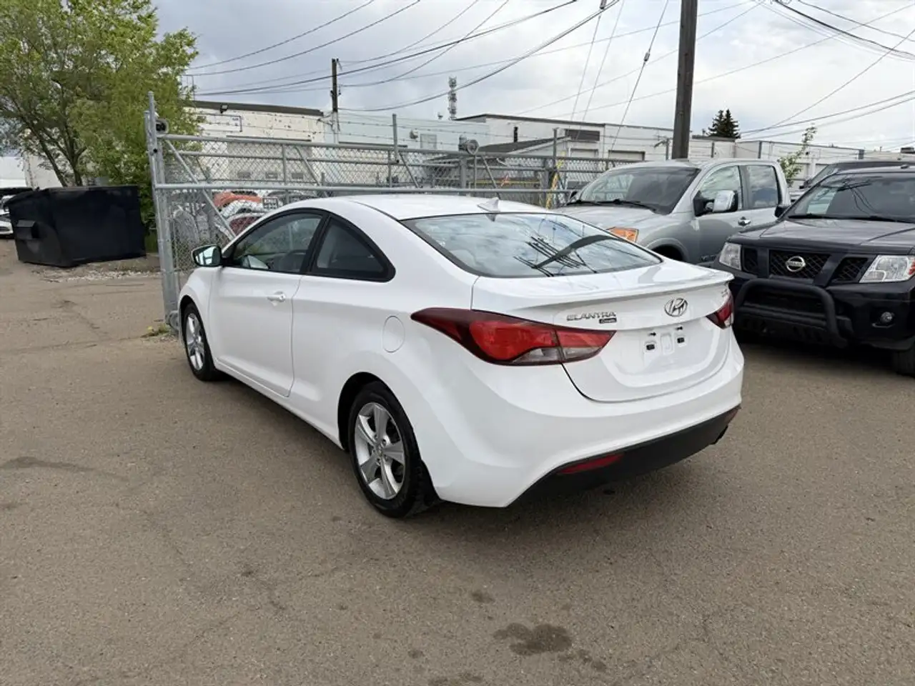 Hyundai ELANTRA снимка Hyundai ELANTRA