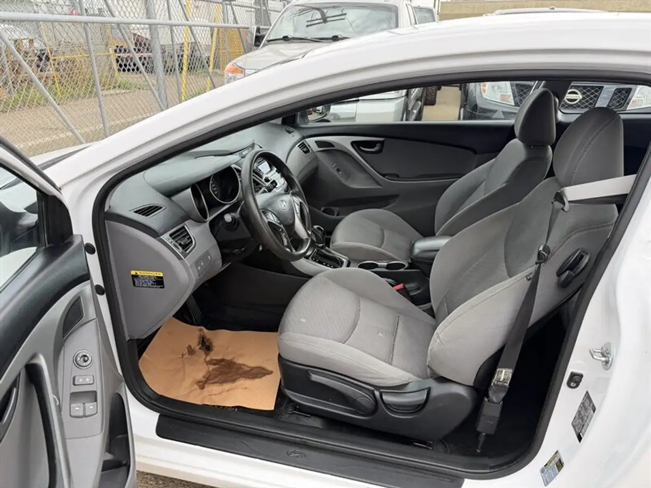 Hyundai ELANTRA снимка Hyundai ELANTRA