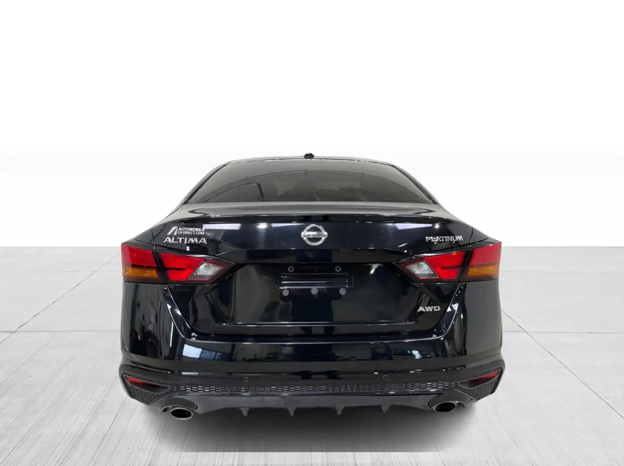 Nissan Altima снимка Nissan Altima