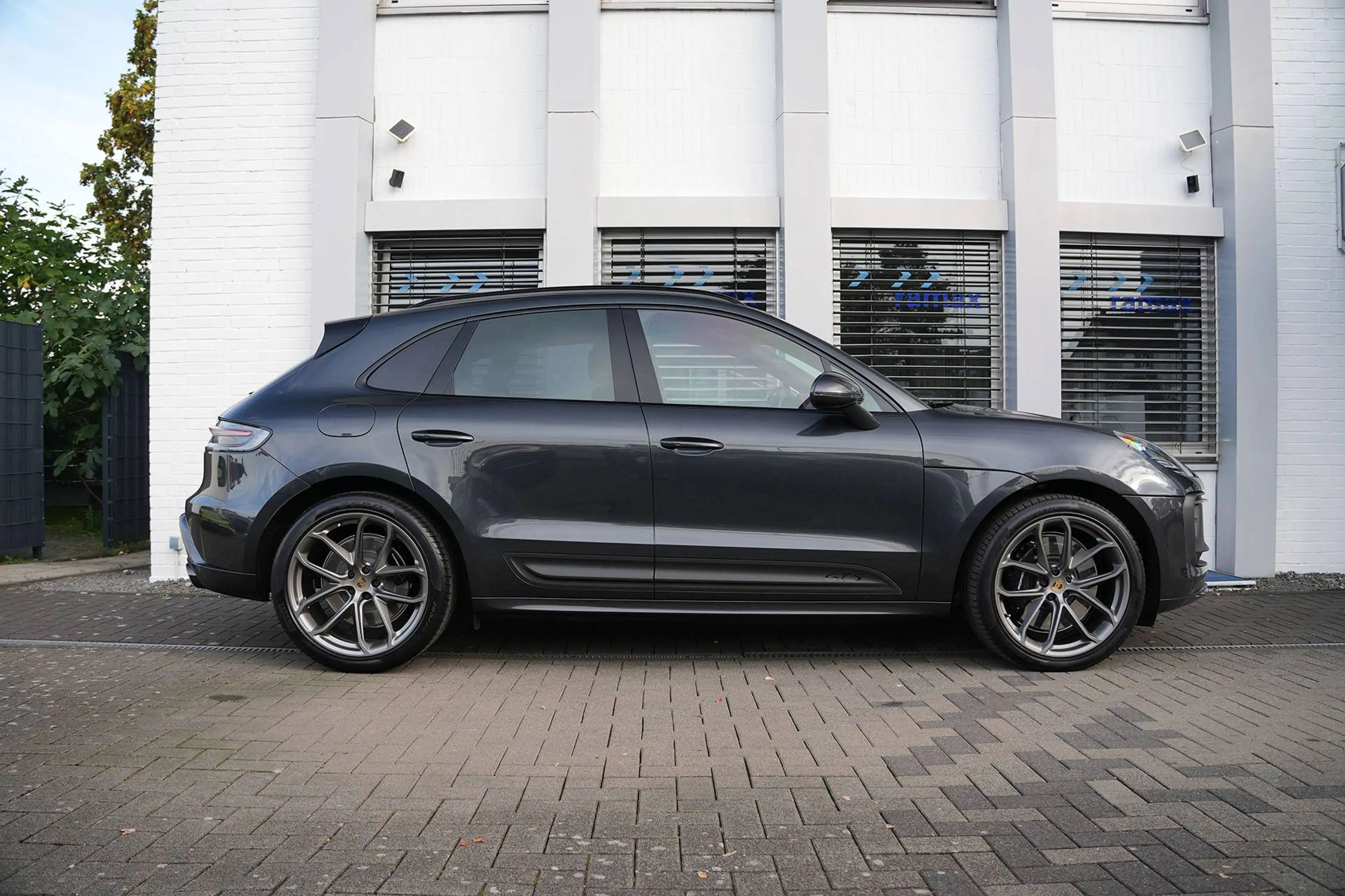 Porsche Macan Macan GTS MY24-BURMESTER-PSCB-LUFTF.-PANO-21"GT — photo 6