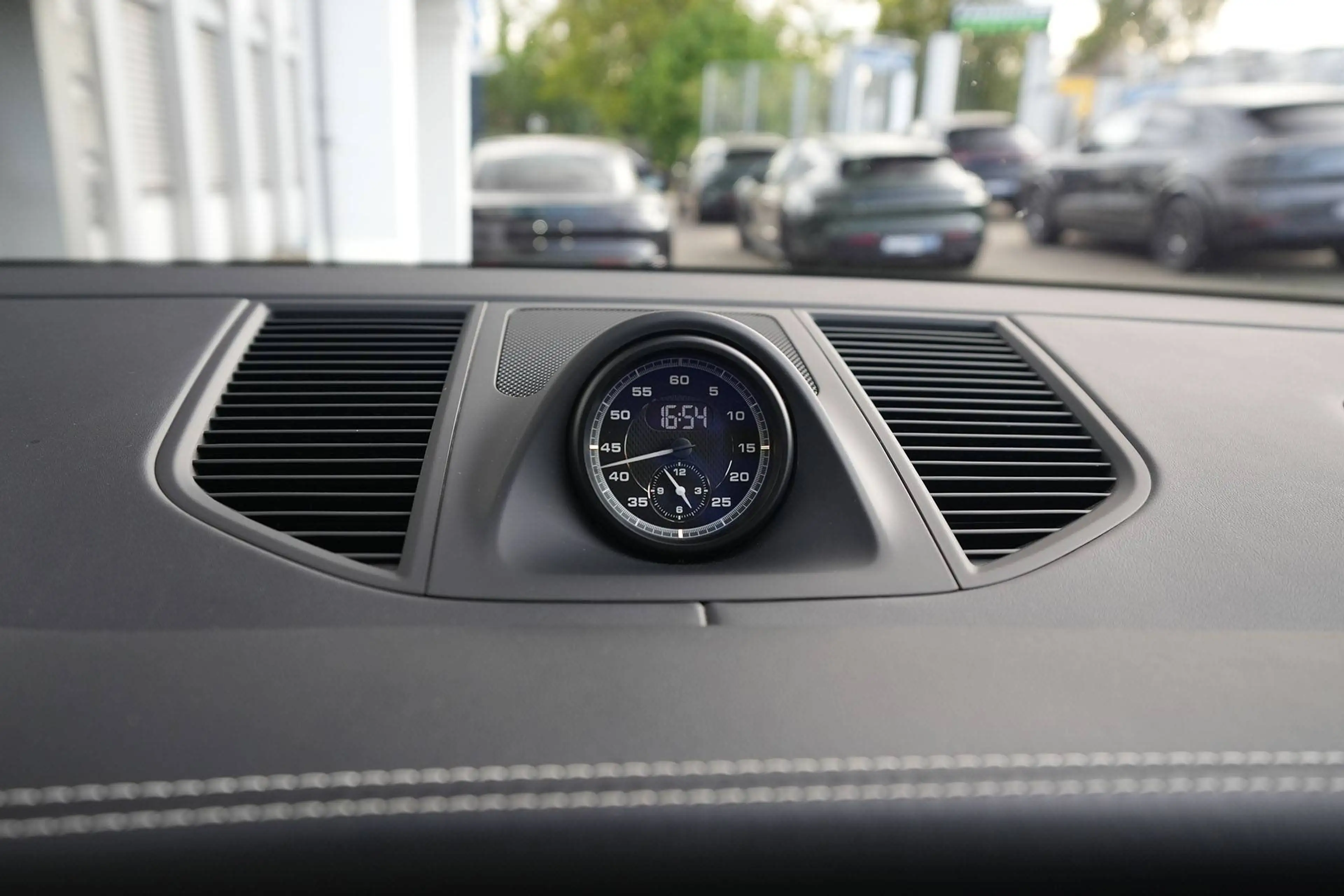 Porsche Macan Macan GTS MY24-BURMESTER-PSCB-LUFTF.-PANO-21"GT — photo 25