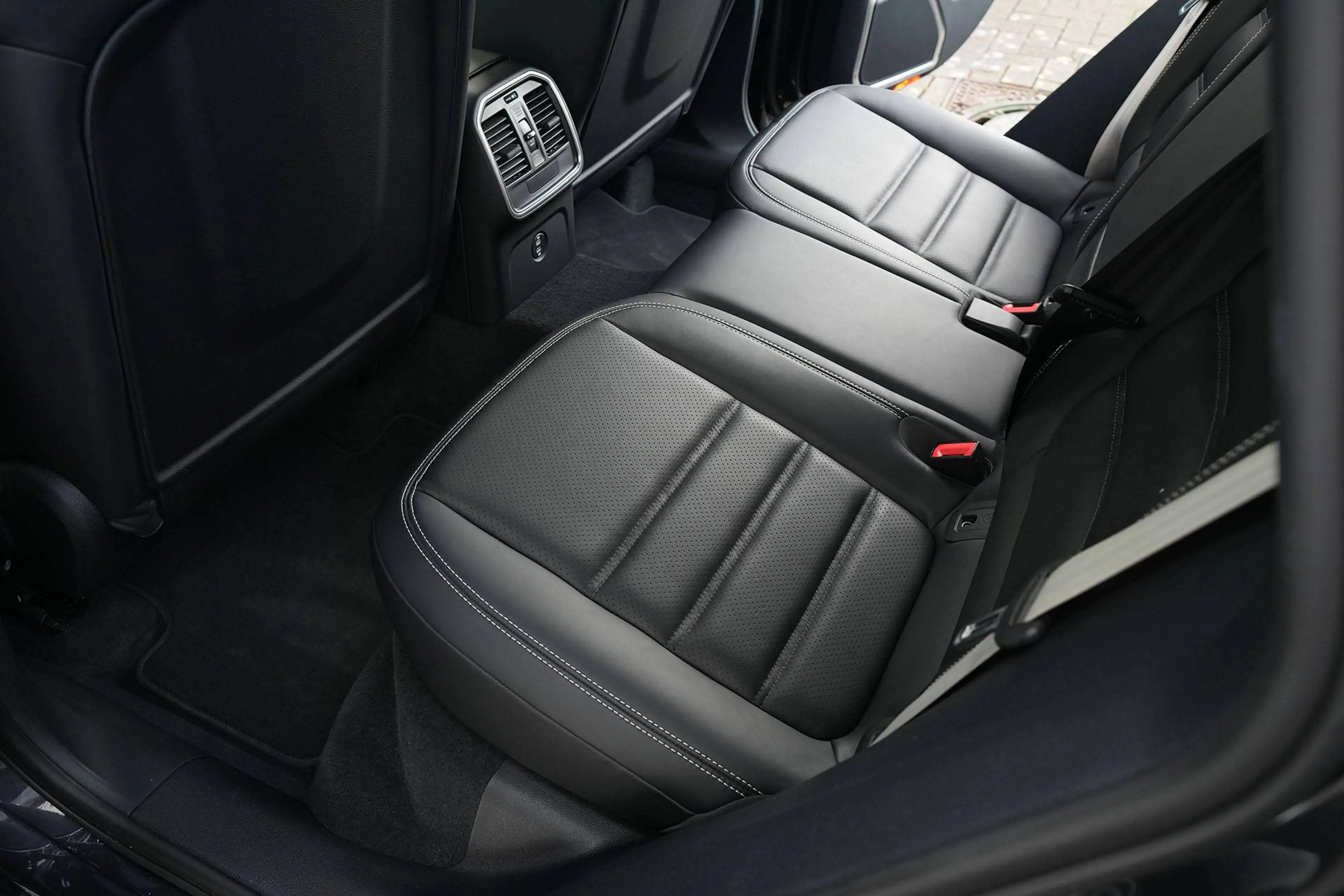 Porsche Macan Macan GTS MY24-BURMESTER-PSCB-LUFTF.-PANO-21"GT — photo 34