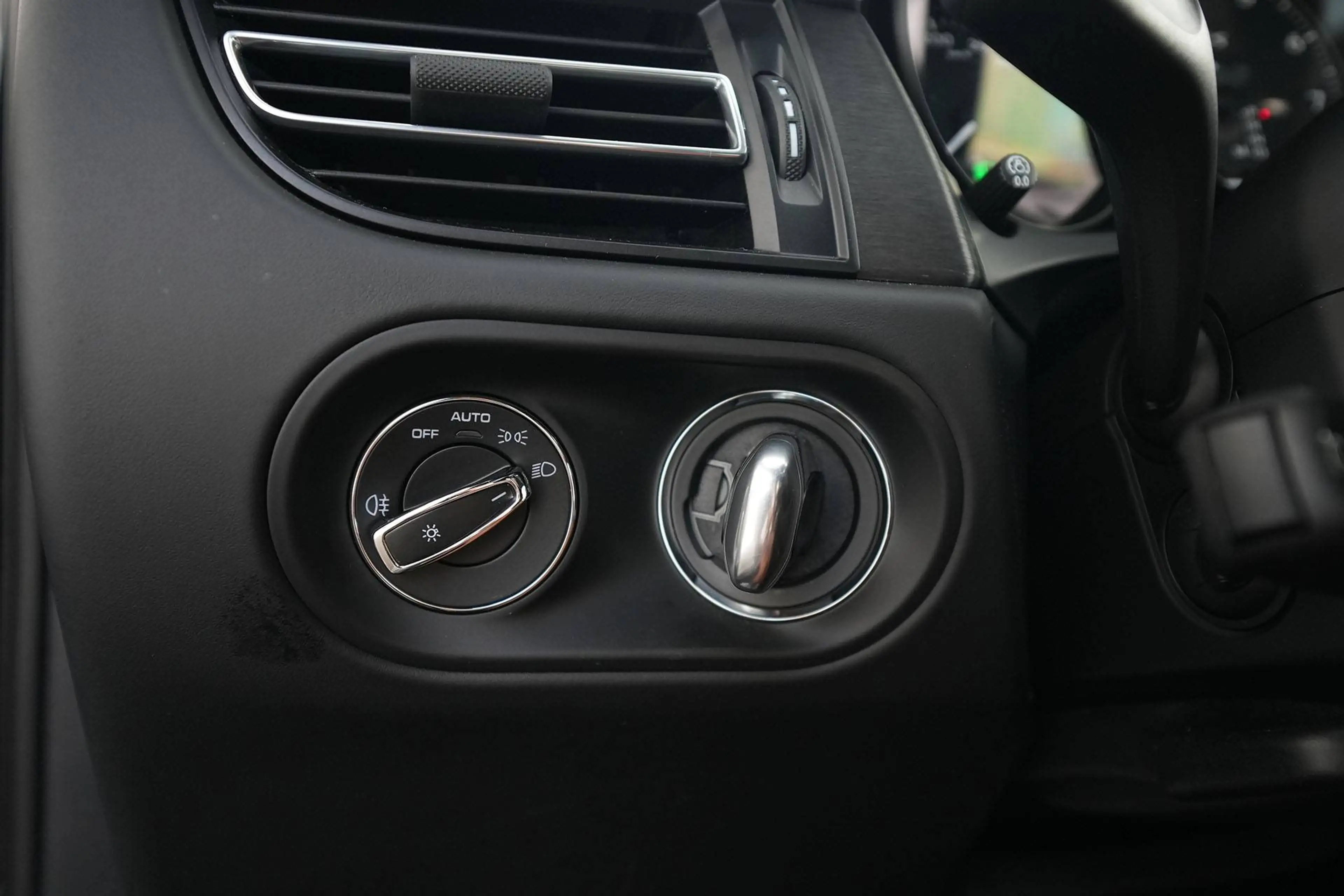 Porsche Macan Macan GTS MY24-BURMESTER-PSCB-LUFTF.-PANO-21"GT — photo 31