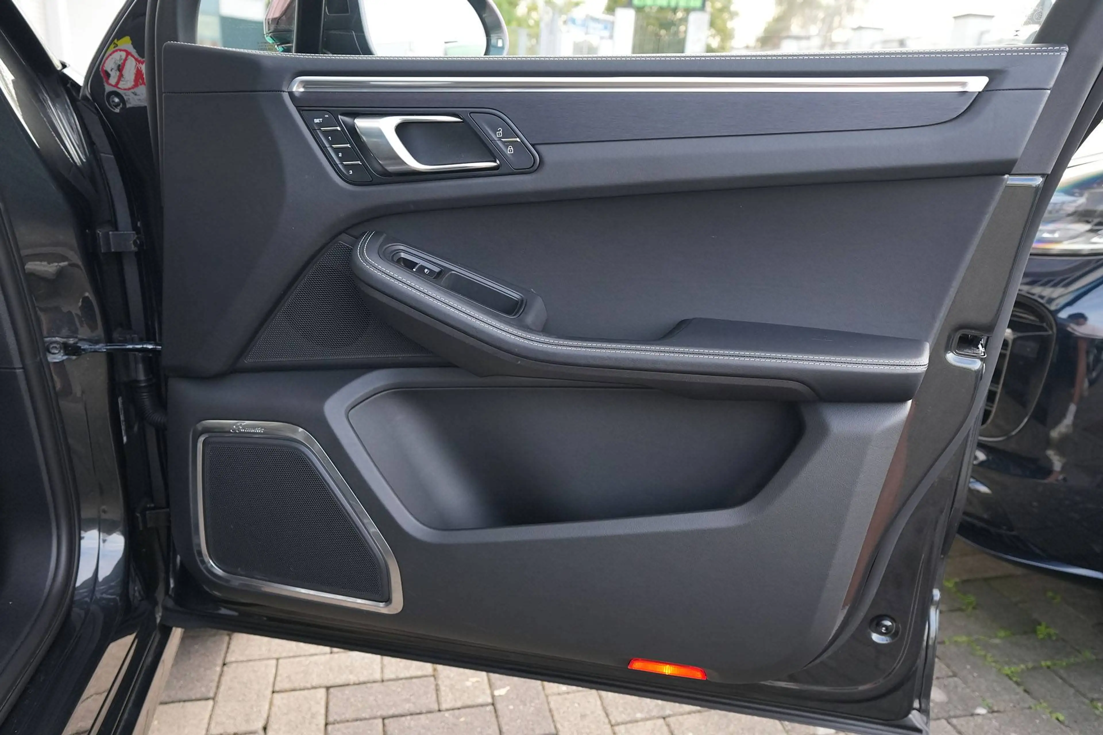 Porsche Macan Macan GTS MY24-BURMESTER-PSCB-LUFTF.-PANO-21"GT — photo 44