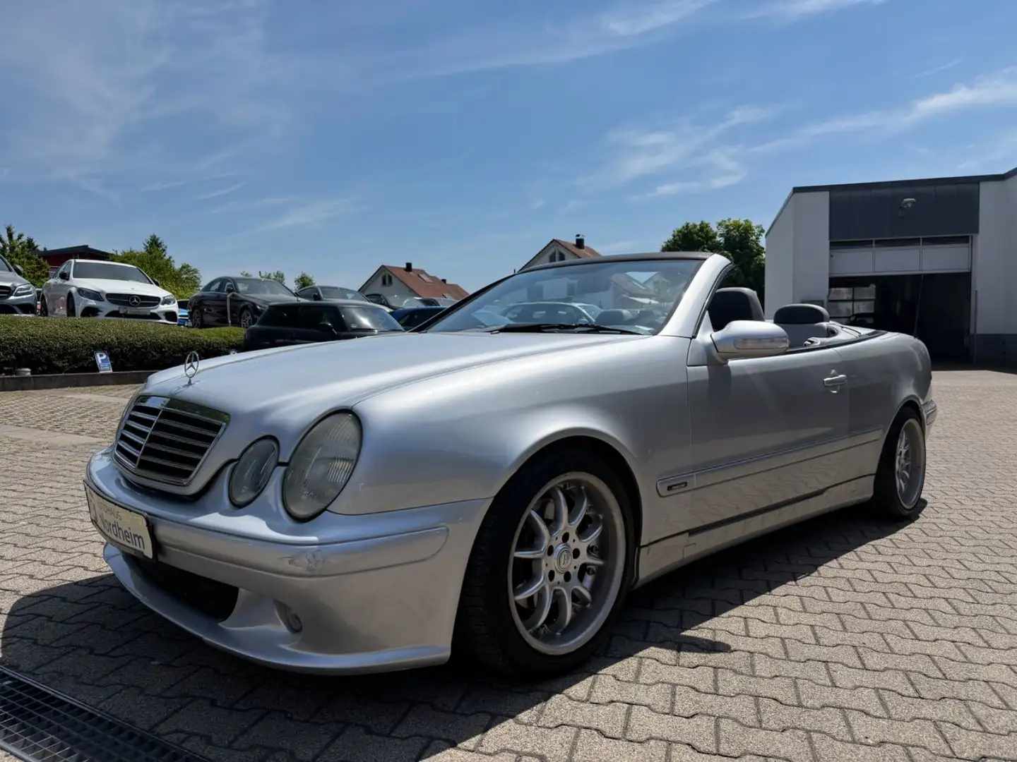 Mercedes-Benz CLK 230 Kompressor Cabrio Klima/ Navi/ Leder srebrna - 1