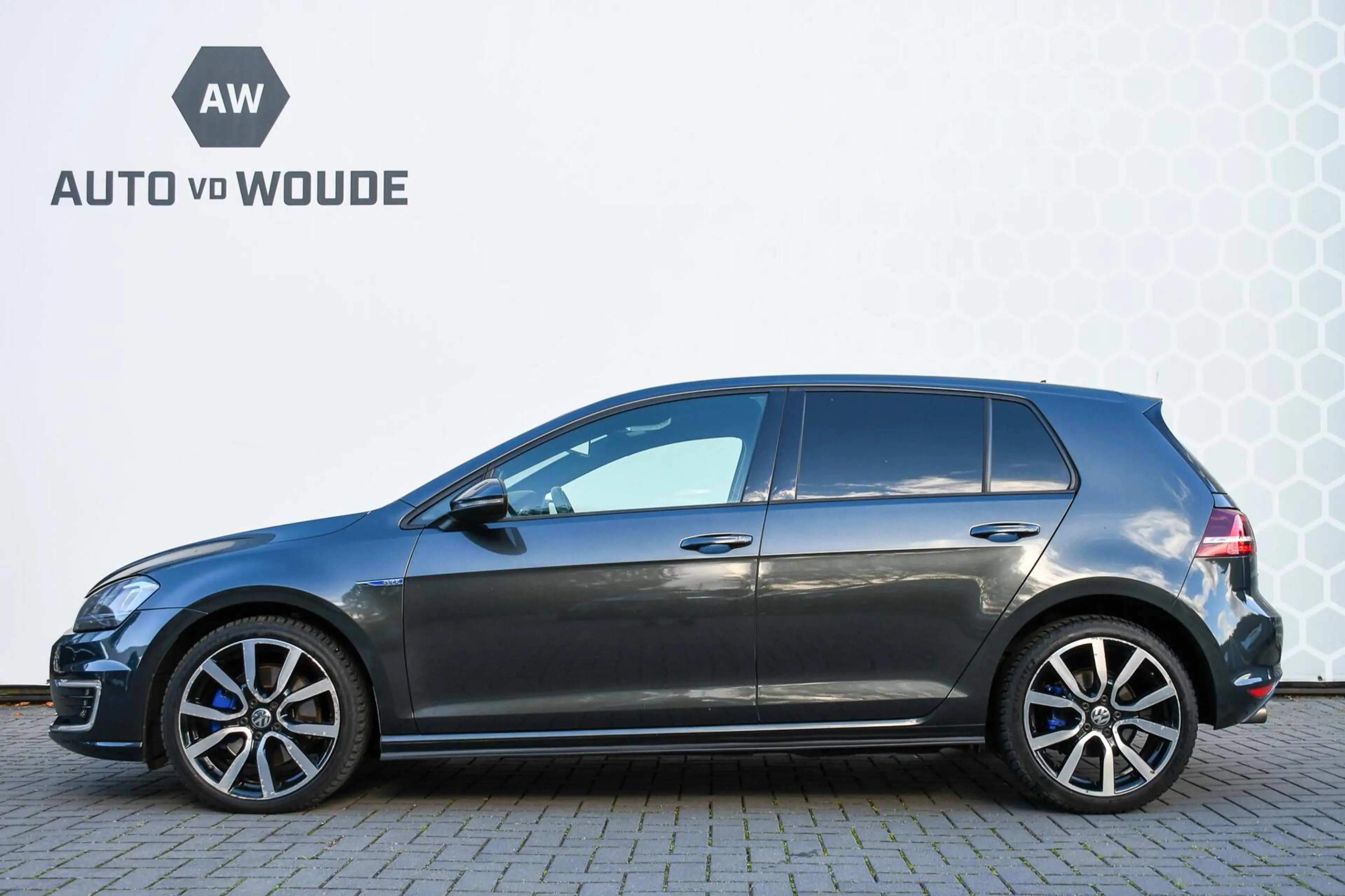 Volkswagen Golf GTE 1.4 TSI — photo 27