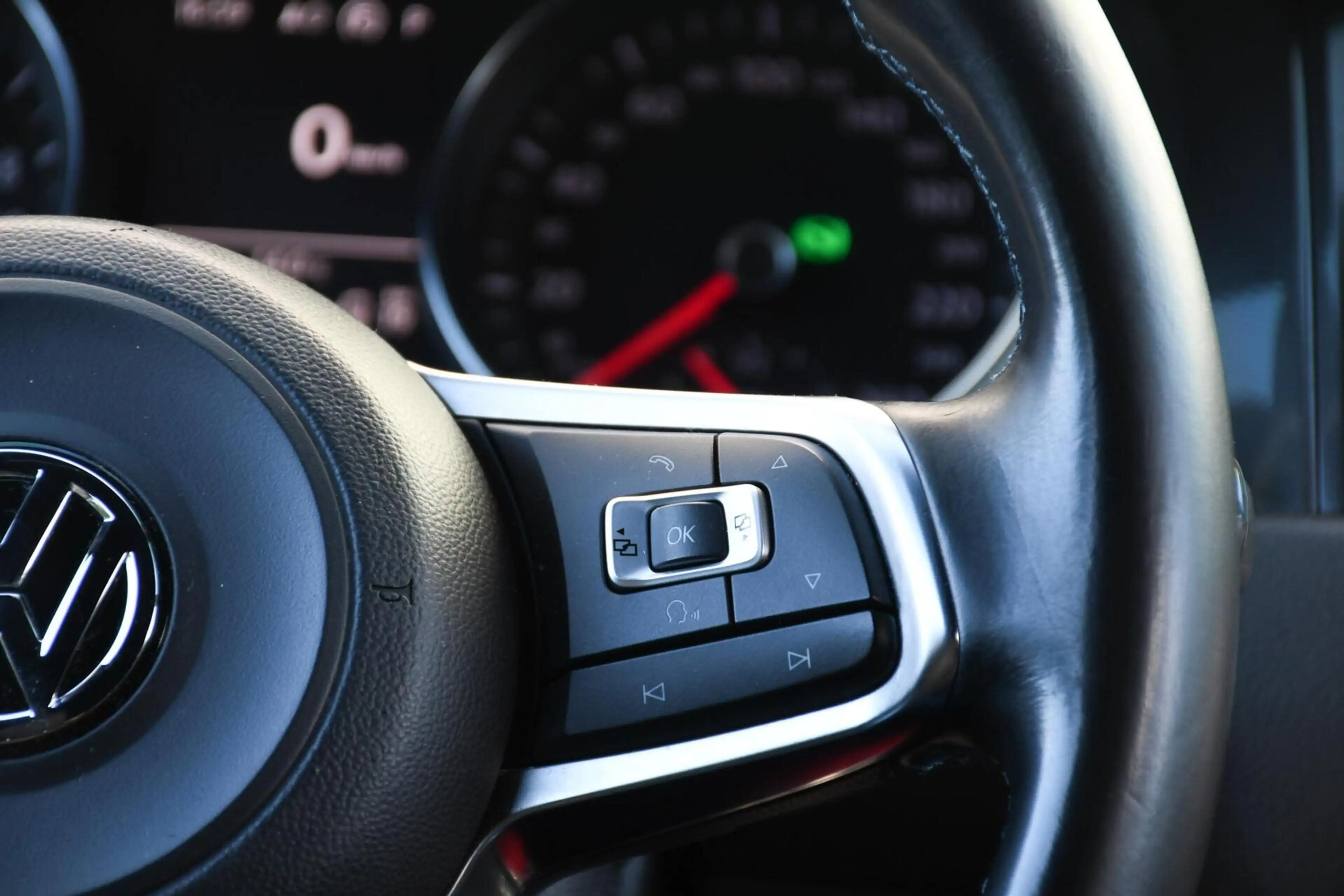 Volkswagen Golf GTE 1.4 TSI — photo 10