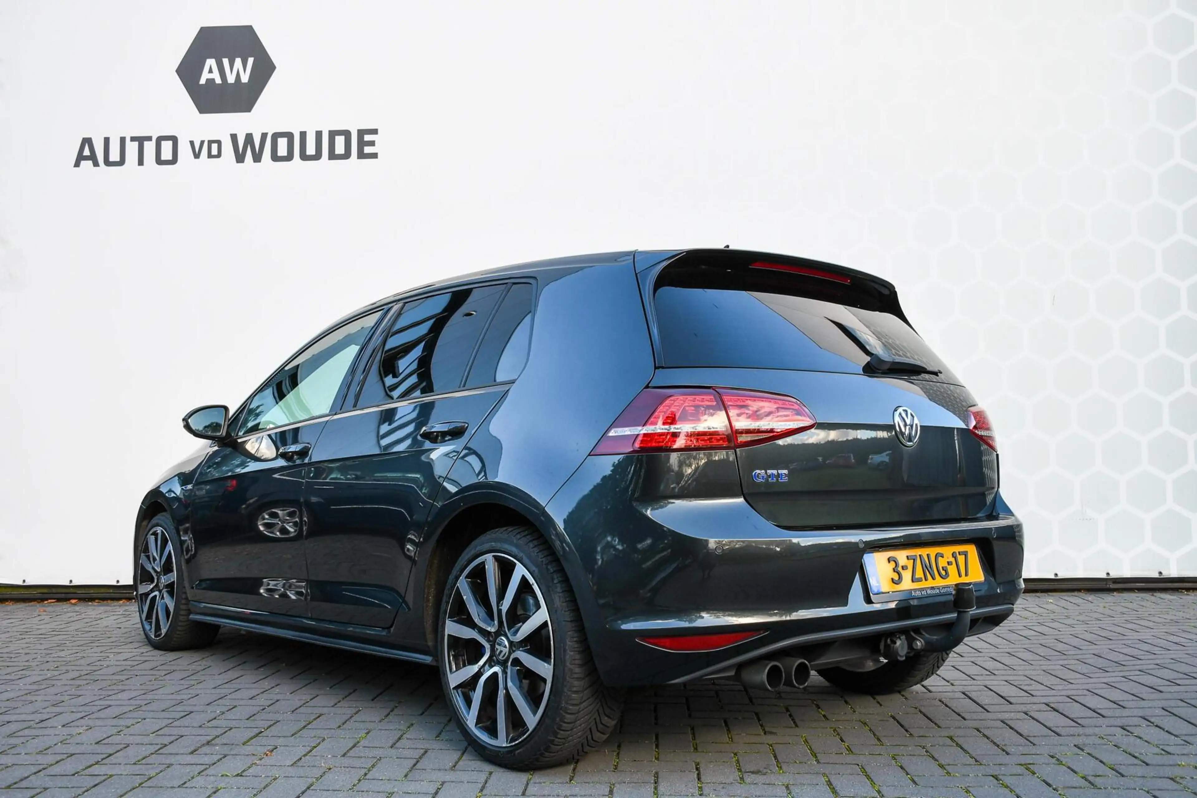 Volkswagen Golf GTE 1.4 TSI — photo 28