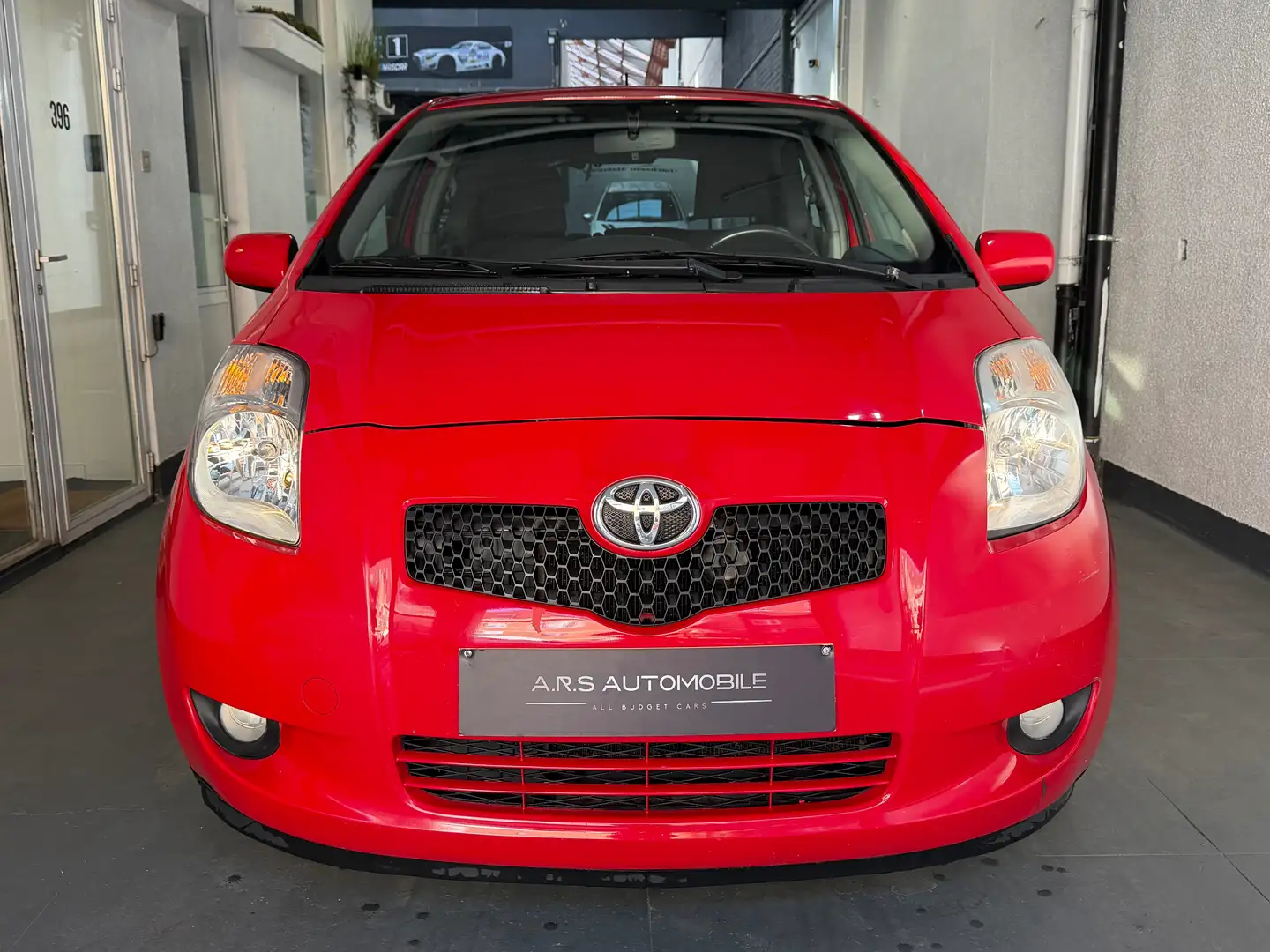 Toyota Yaris 1.0i - Tomtom Navi - Garantie 12m Rouge - 2