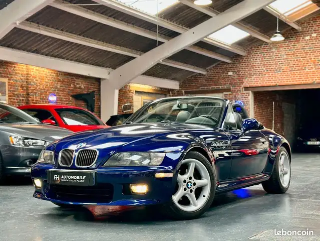 BMW Z3 Roadster 2.8L 192 ch Bleu Montréal Suspensions Sport M, Sièges chauffants Carnet et historique État exceptionnel