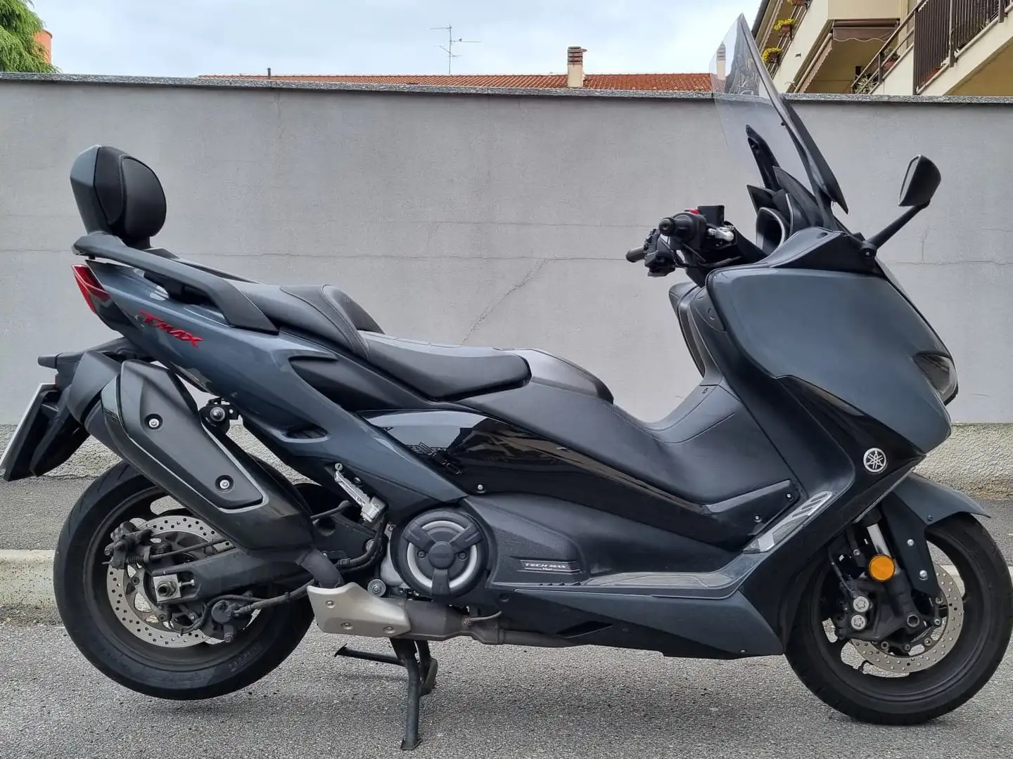 Yamaha TMAX 560 Tech Max Grigio - 1