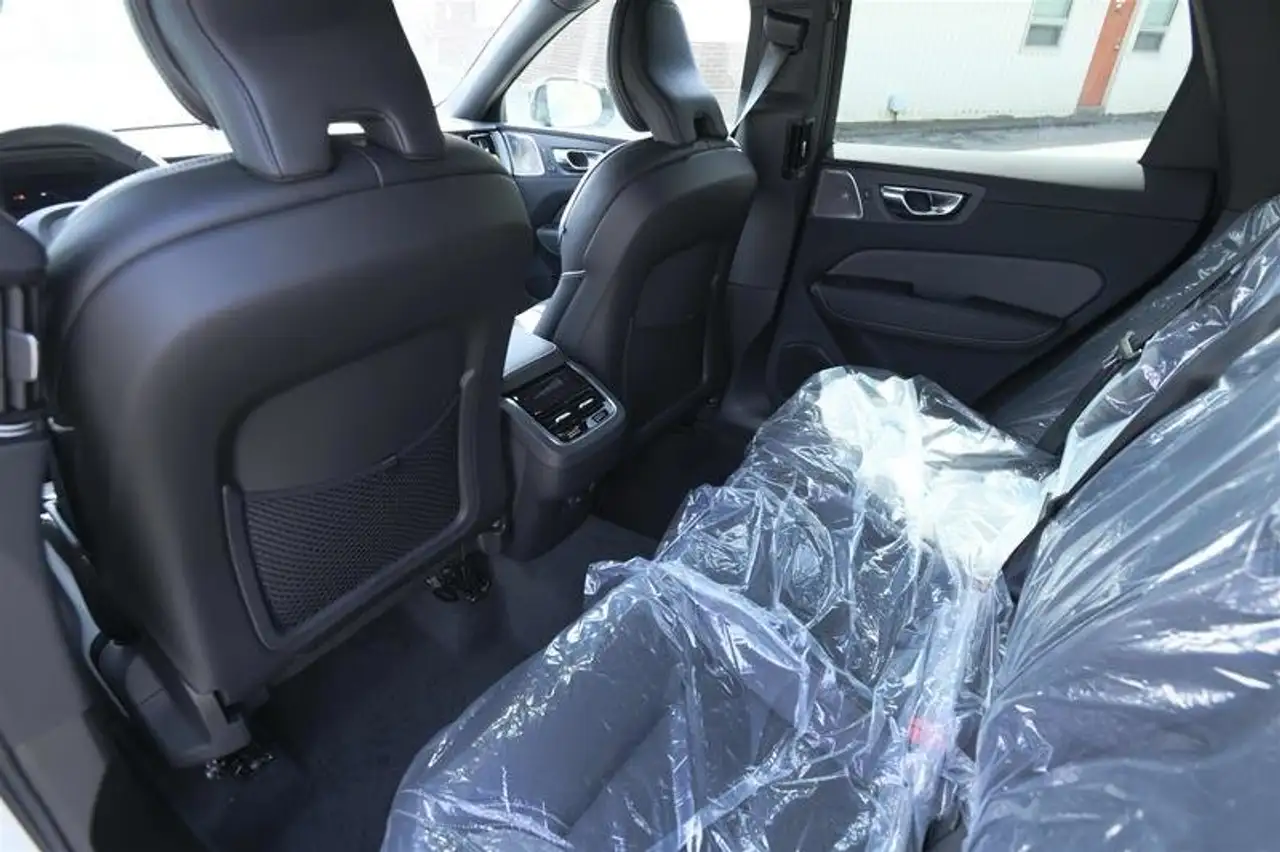Volvo XC60 снимка Volvo XC60