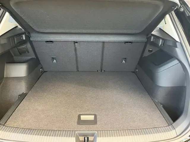 Volkswagen Tiguan view 14
