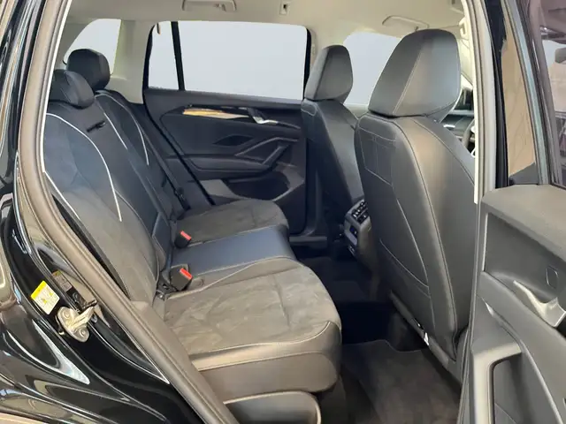 Volkswagen Tiguan view 11