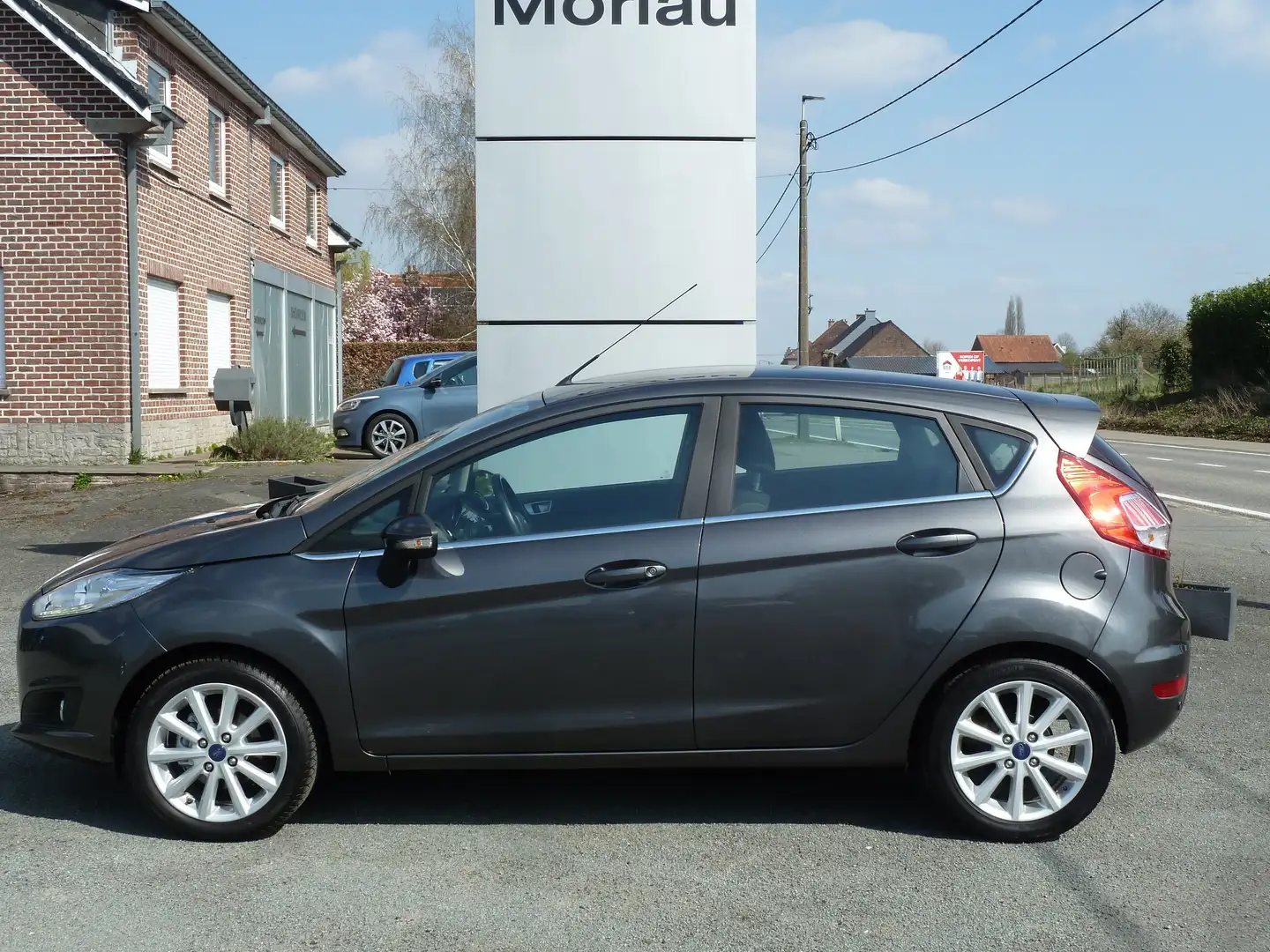Ford Fiesta 100 pk Grijs - 1