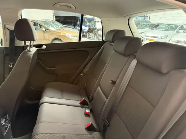 Volkswagen Golf Plus view 24