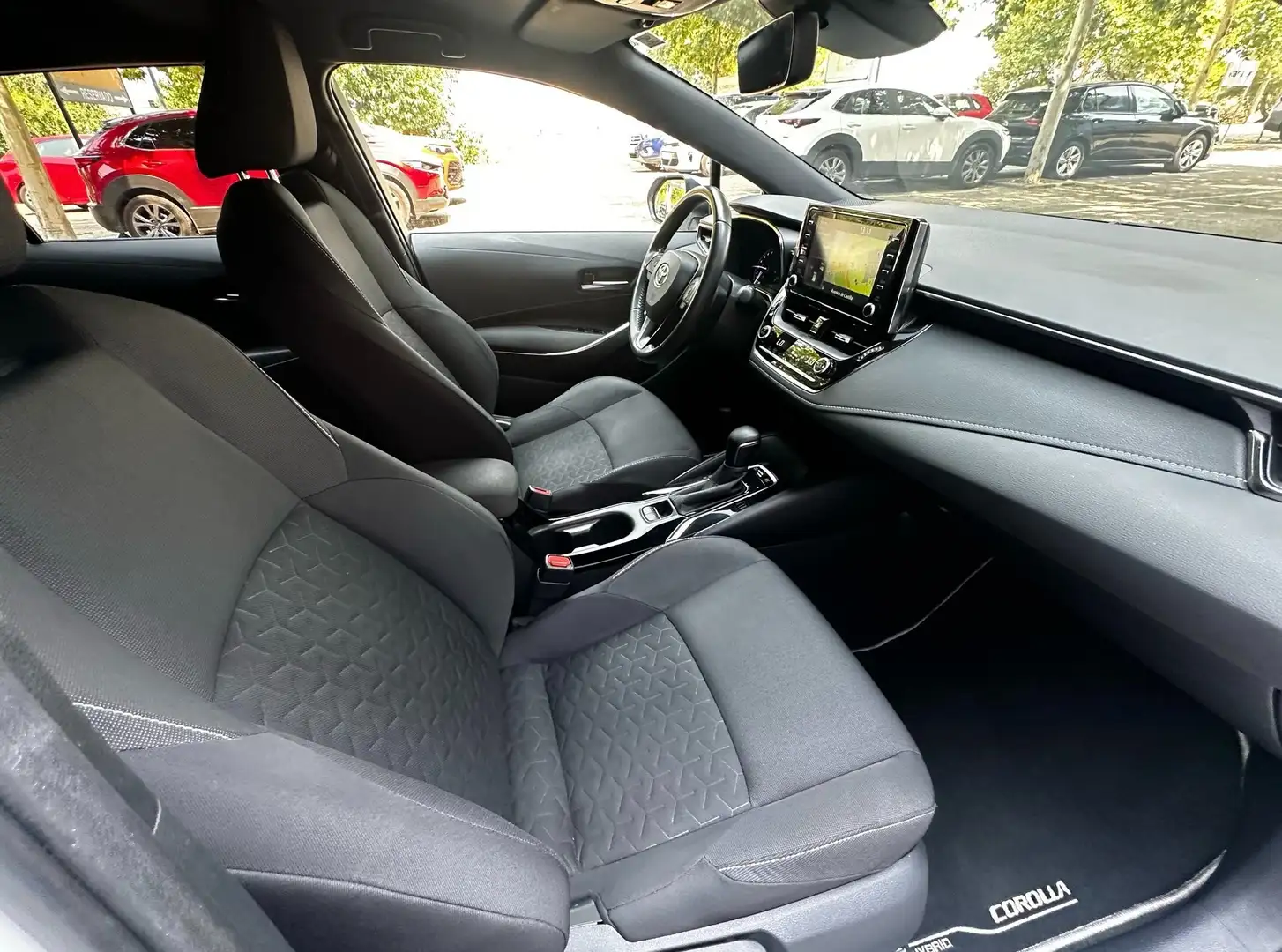 Toyota Corolla Touring Sports 125H Active Tech Wit - 2