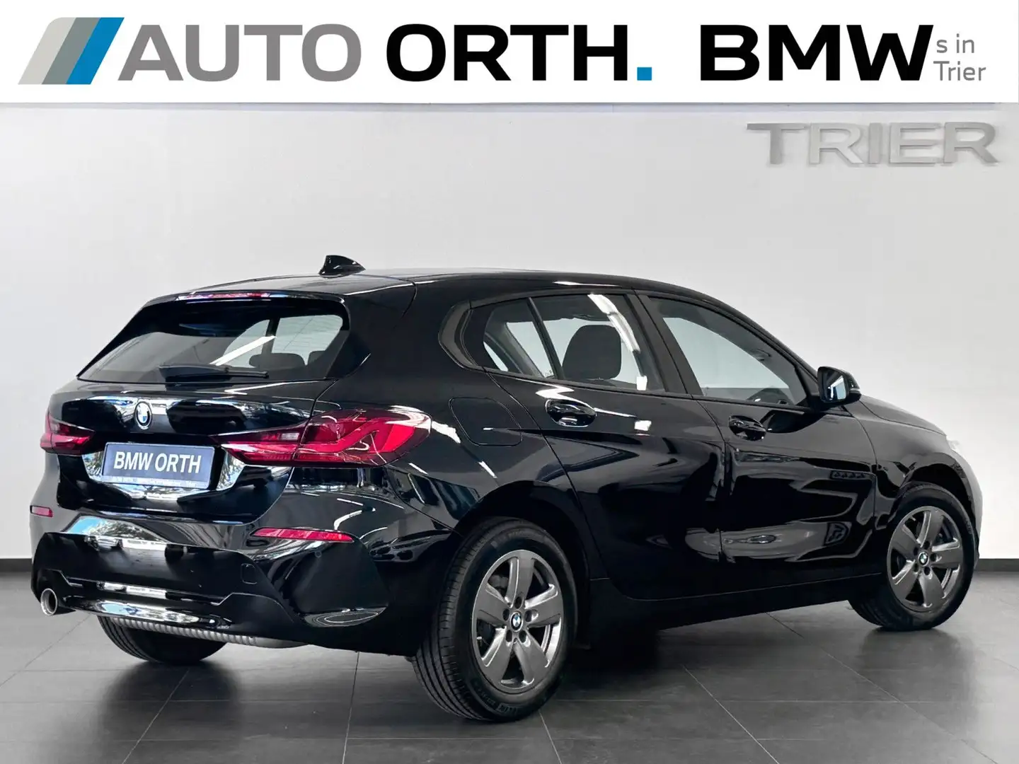 BMW 118 i AUT. LC-PROF LED PANORAMA LENKRD+SITZHZ PDC Schwarz - 2