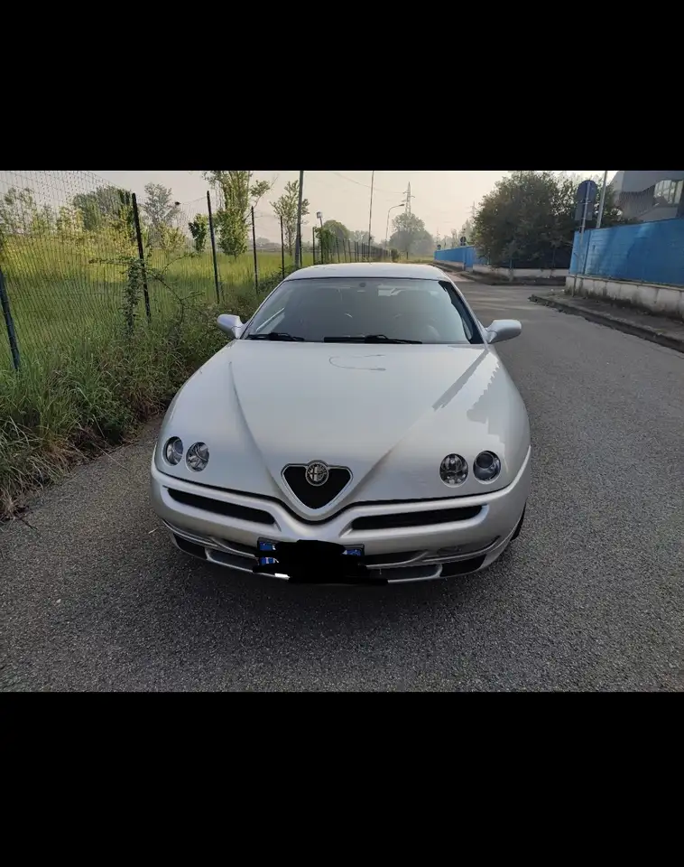 Alfa Romeo GTV 2.0 V6 TB L, foto 4