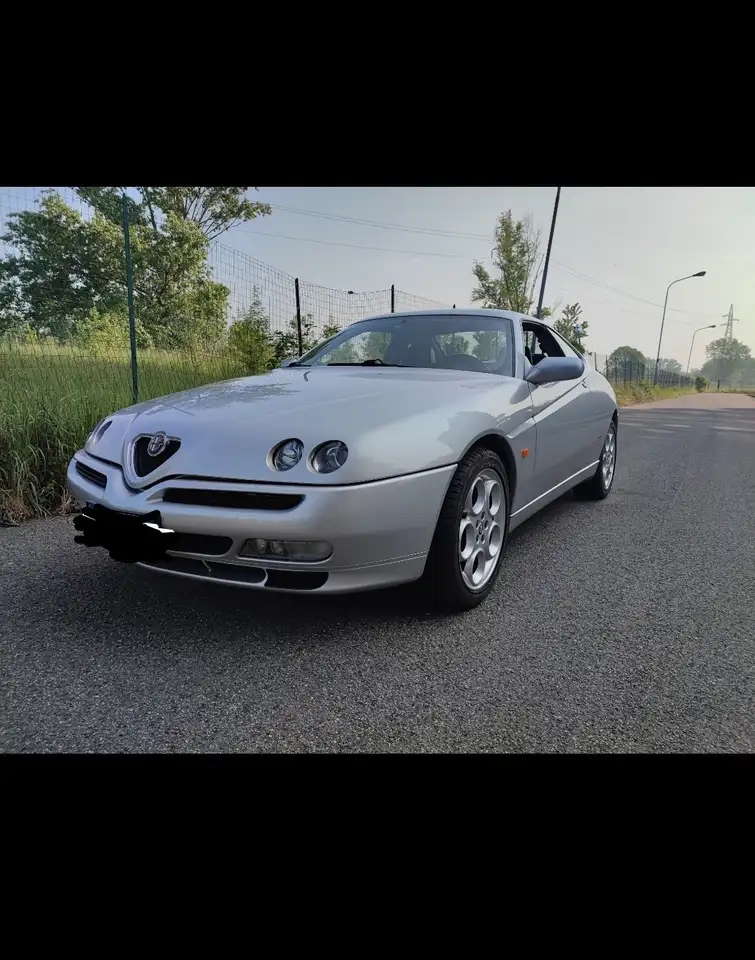 Alfa Romeo GTV 2.0 V6 TB L, foto 3