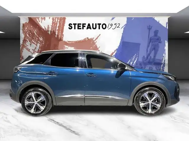 Peugeot 3008 view 3