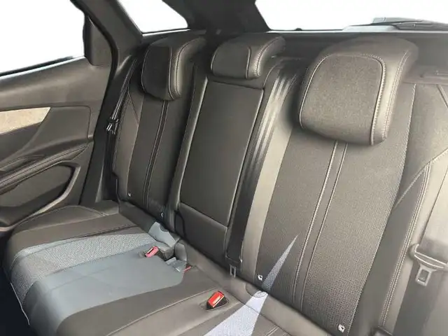 Peugeot 3008 view 9
