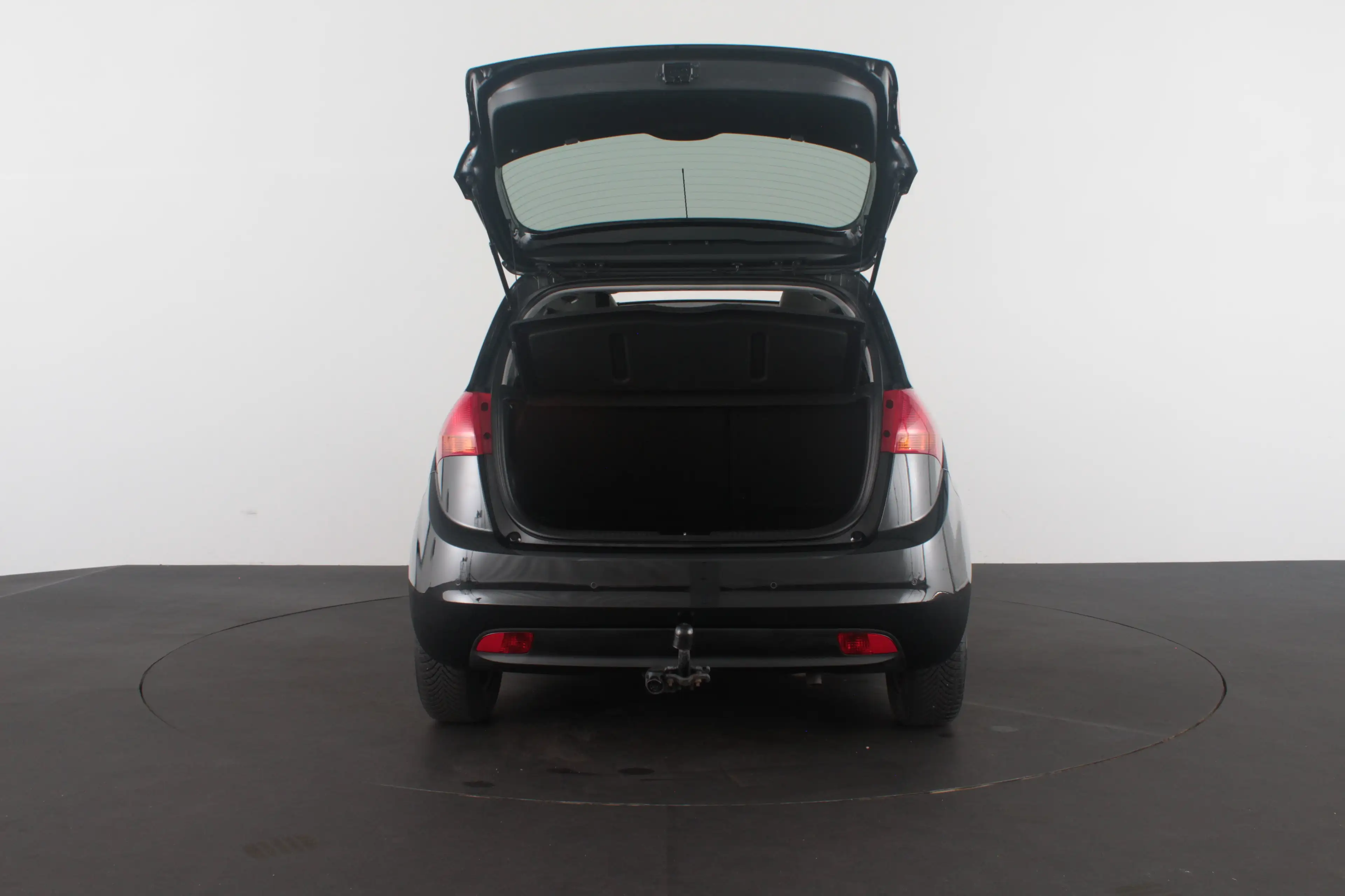 Kia Venga 1.6 CVVT Executive Automaat/Camera/Trekhaak/Pano — photo 9
