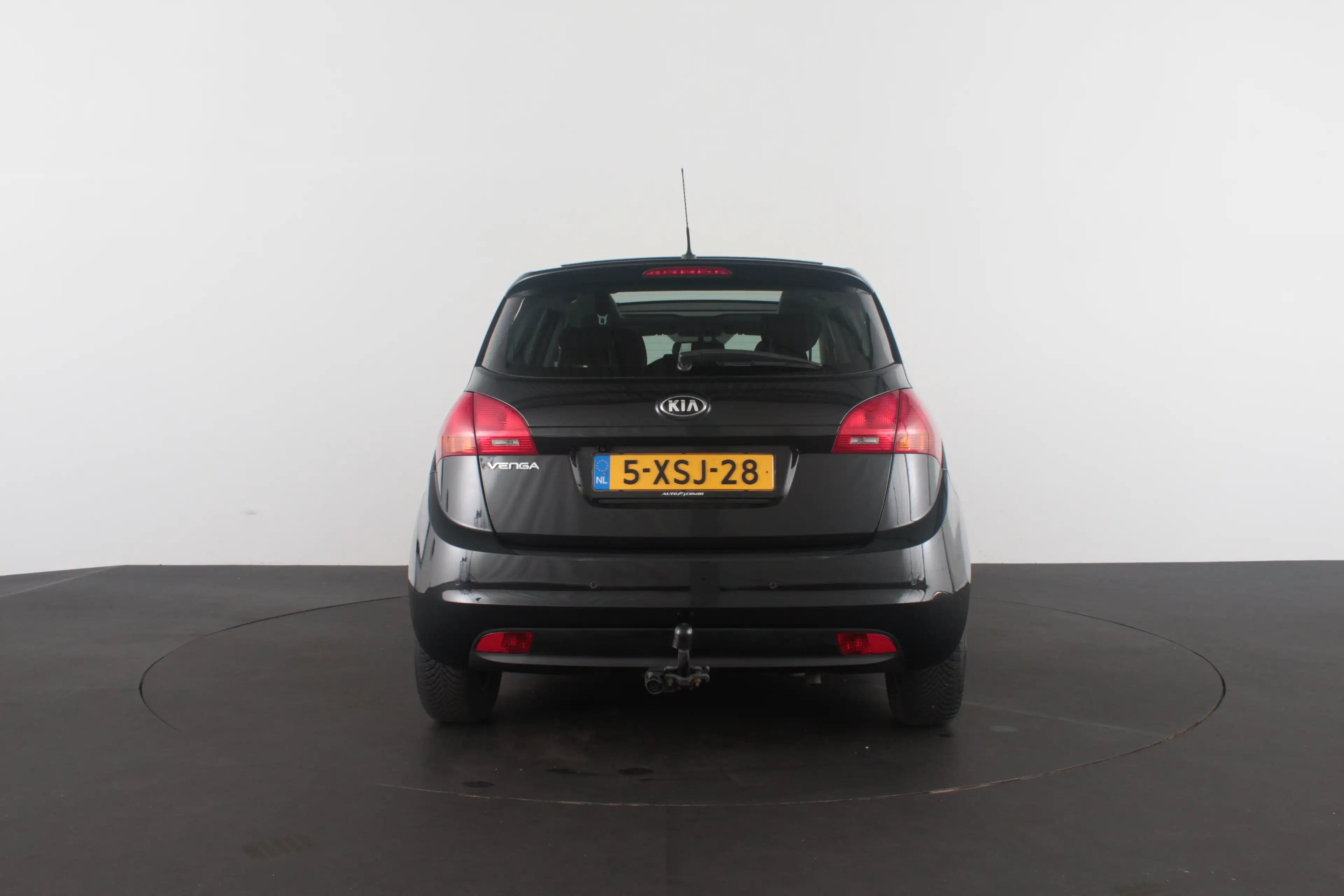 Kia Venga 1.6 CVVT Executive Automaat/Camera/Trekhaak/Pano — photo 5
