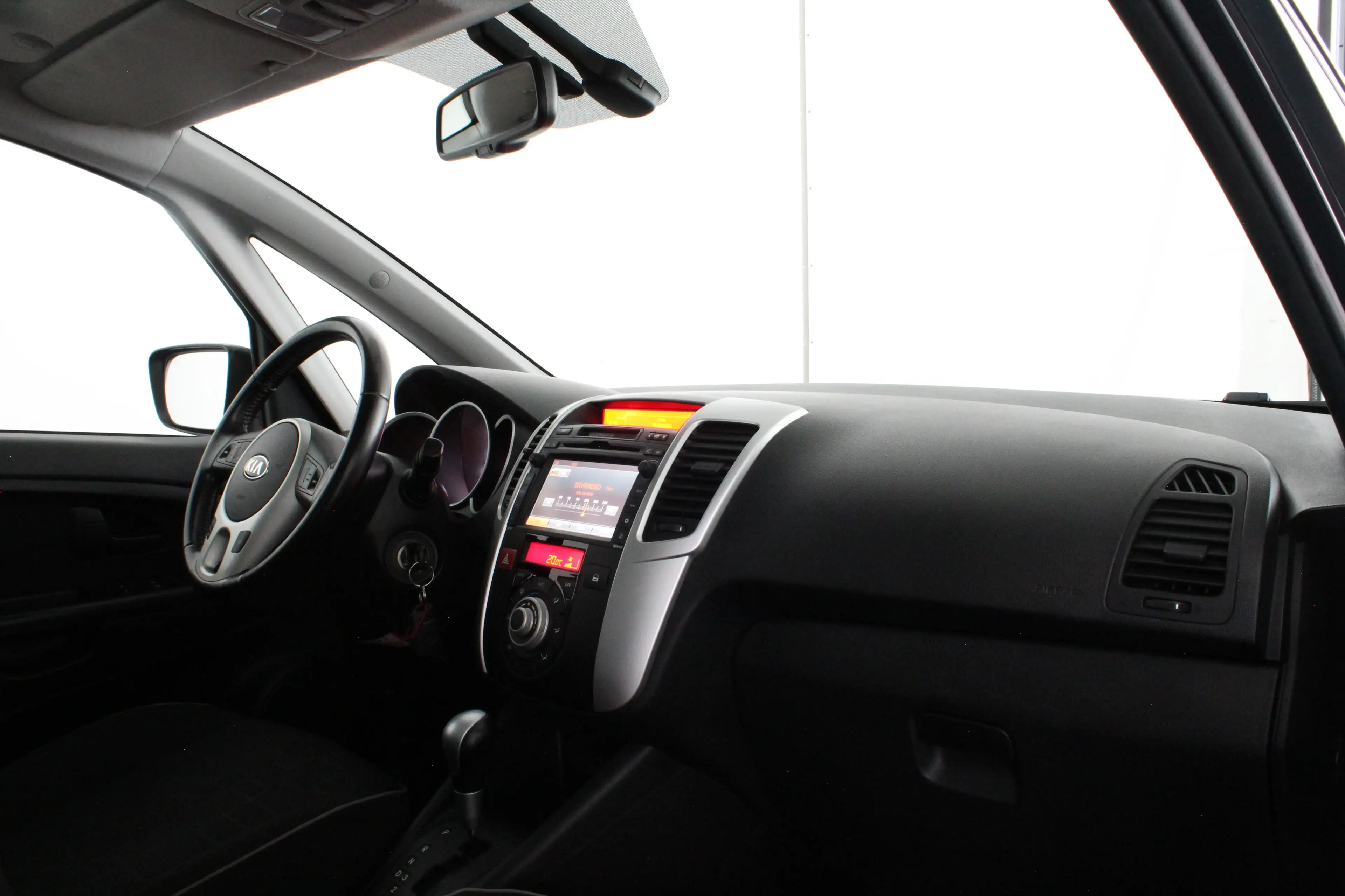 Kia Venga 1.6 CVVT Executive Automaat/Camera/Trekhaak/Pano — photo 6