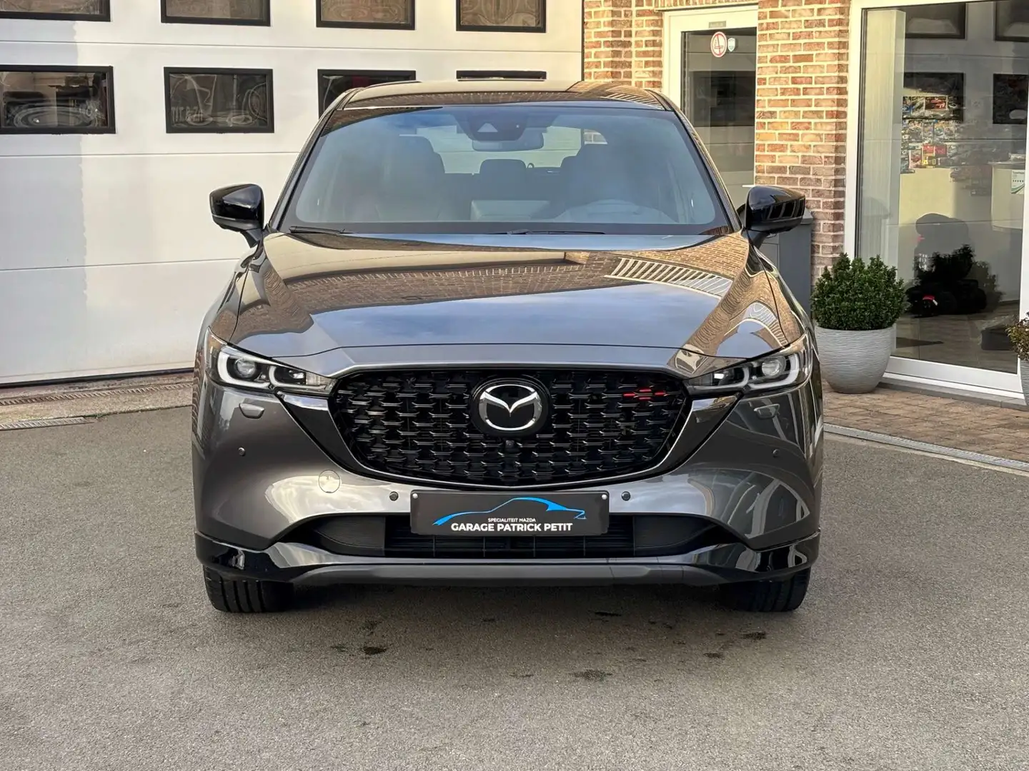 Mazda CX-5 CX-5 2.0 M-HYBRID HOMURA / Automaat / Trekhaak Grijs - 2