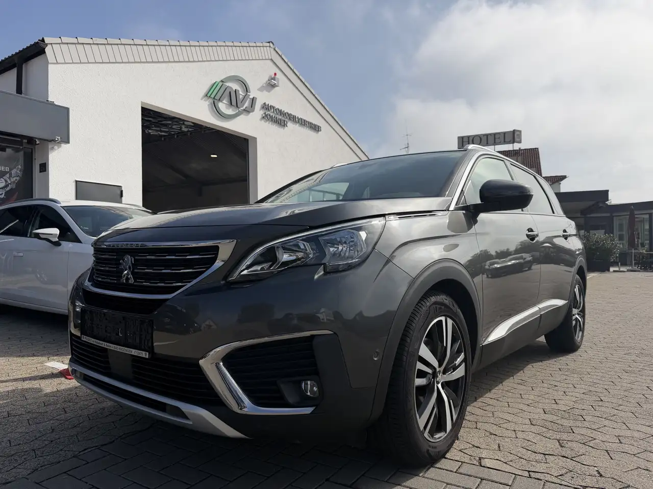 Peugeot 5008