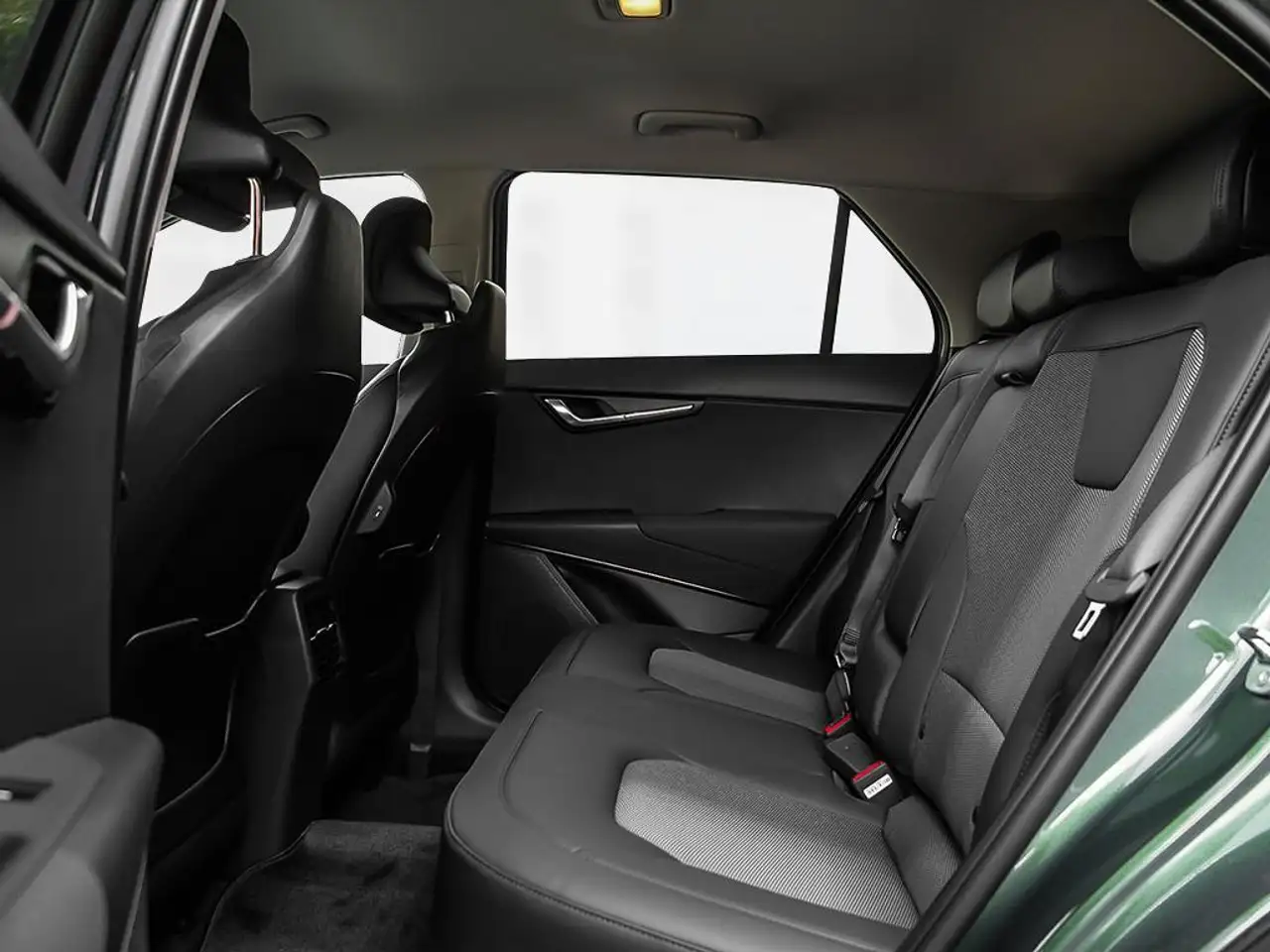 Kia Niro снимка Kia Niro