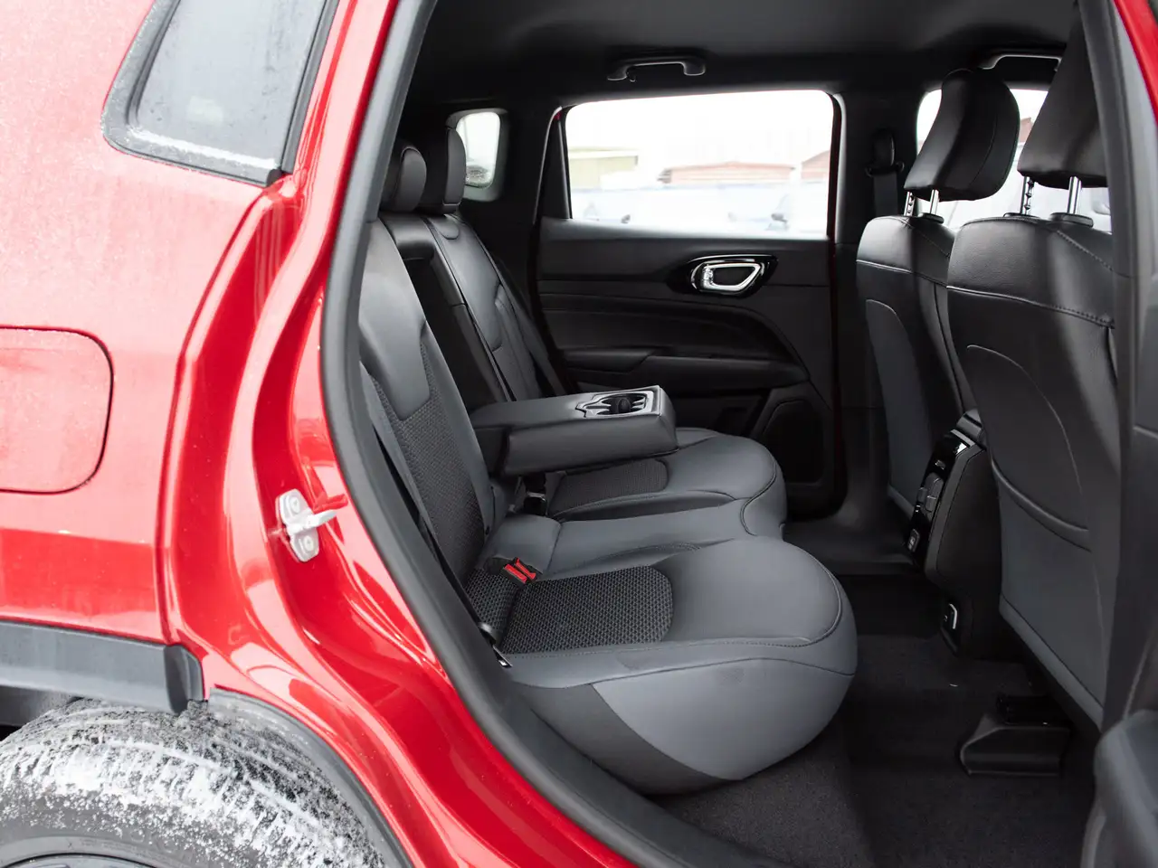 Jeep Compass photo Jeep Compass