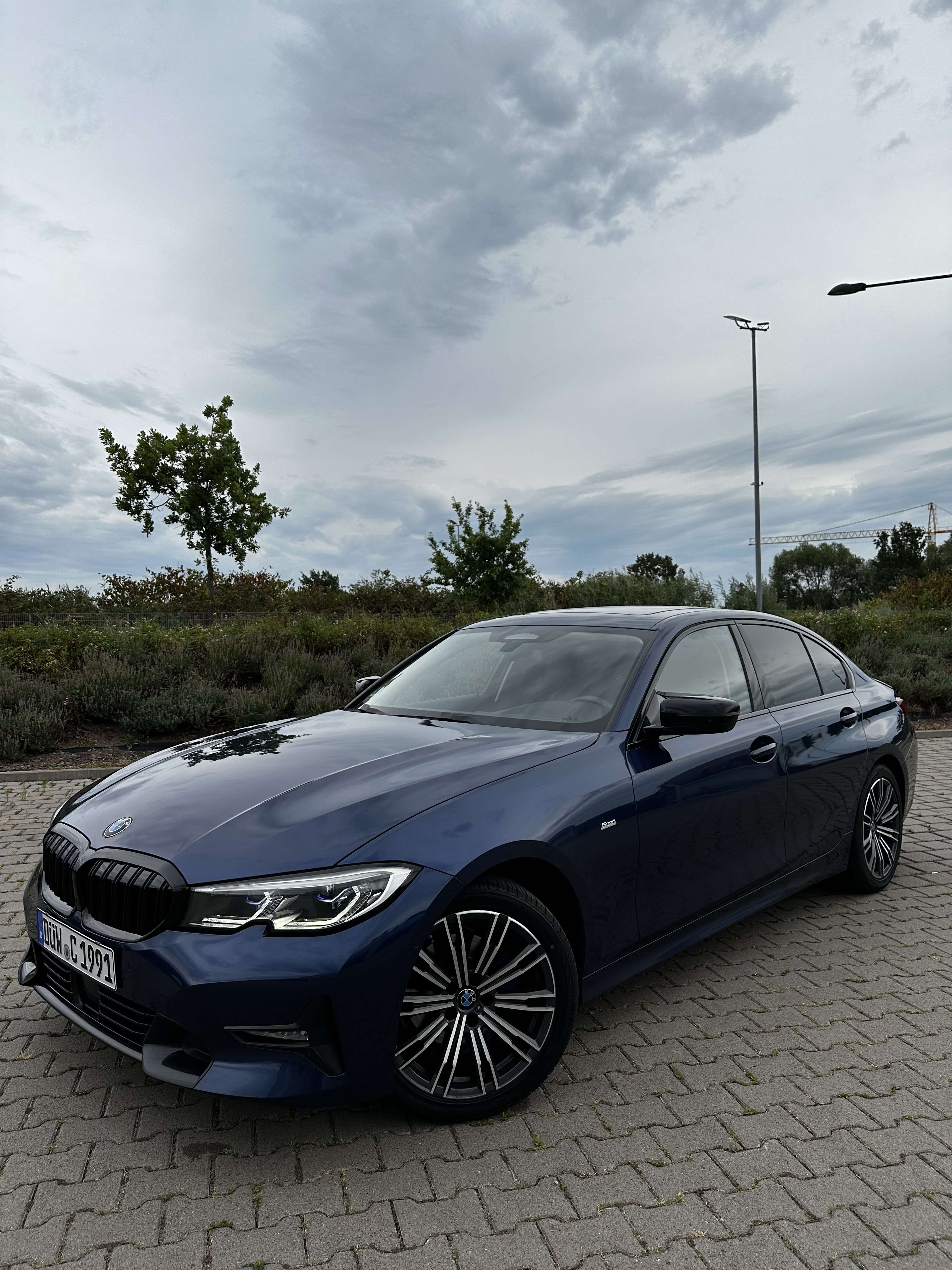 Second hand Bmw 3 Series 320